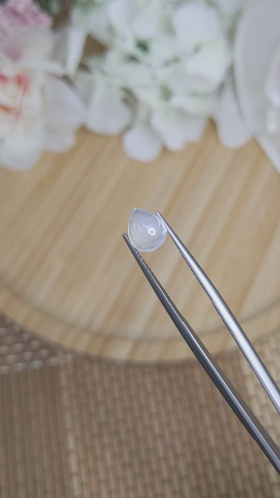 1.38 Ct. White Cabochon Moonstone from Ceylon (Sri Lanka) Size Video