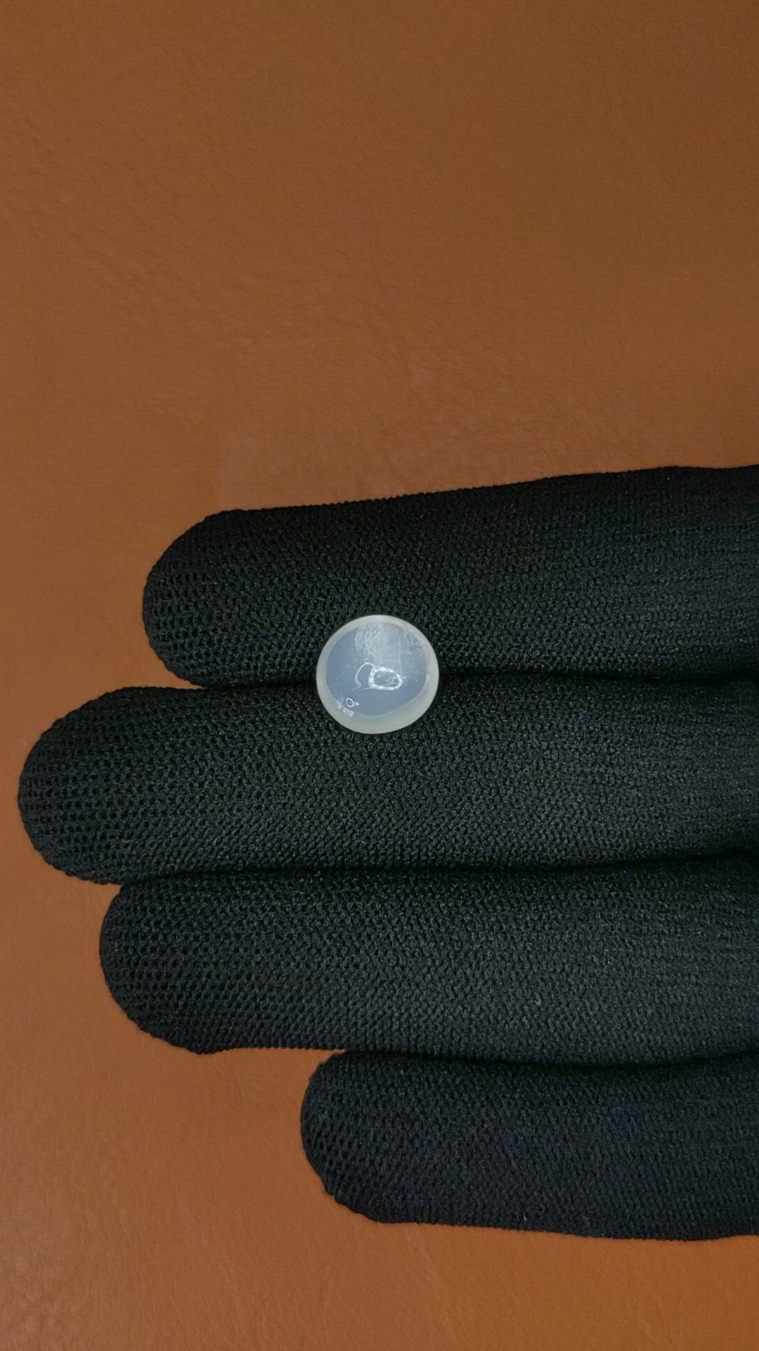 3.90 Ct. White Cabochon Moonstone from Ceylon (Sri Lanka) Size Video