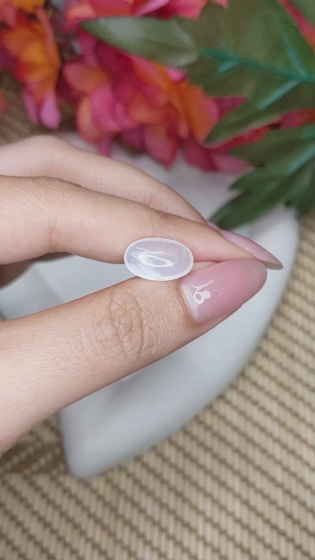 4.18 Ct. White Cabochon Moonstone from Ceylon (Sri Lanka) Size Video