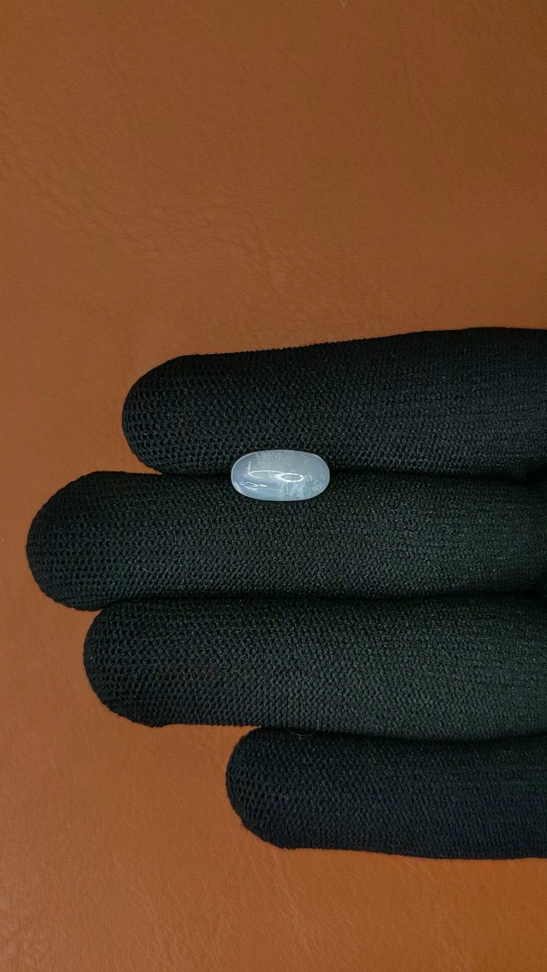 2.20 Ct. White Cabochon Moonstone from Ceylon (Sri Lanka) Size Video