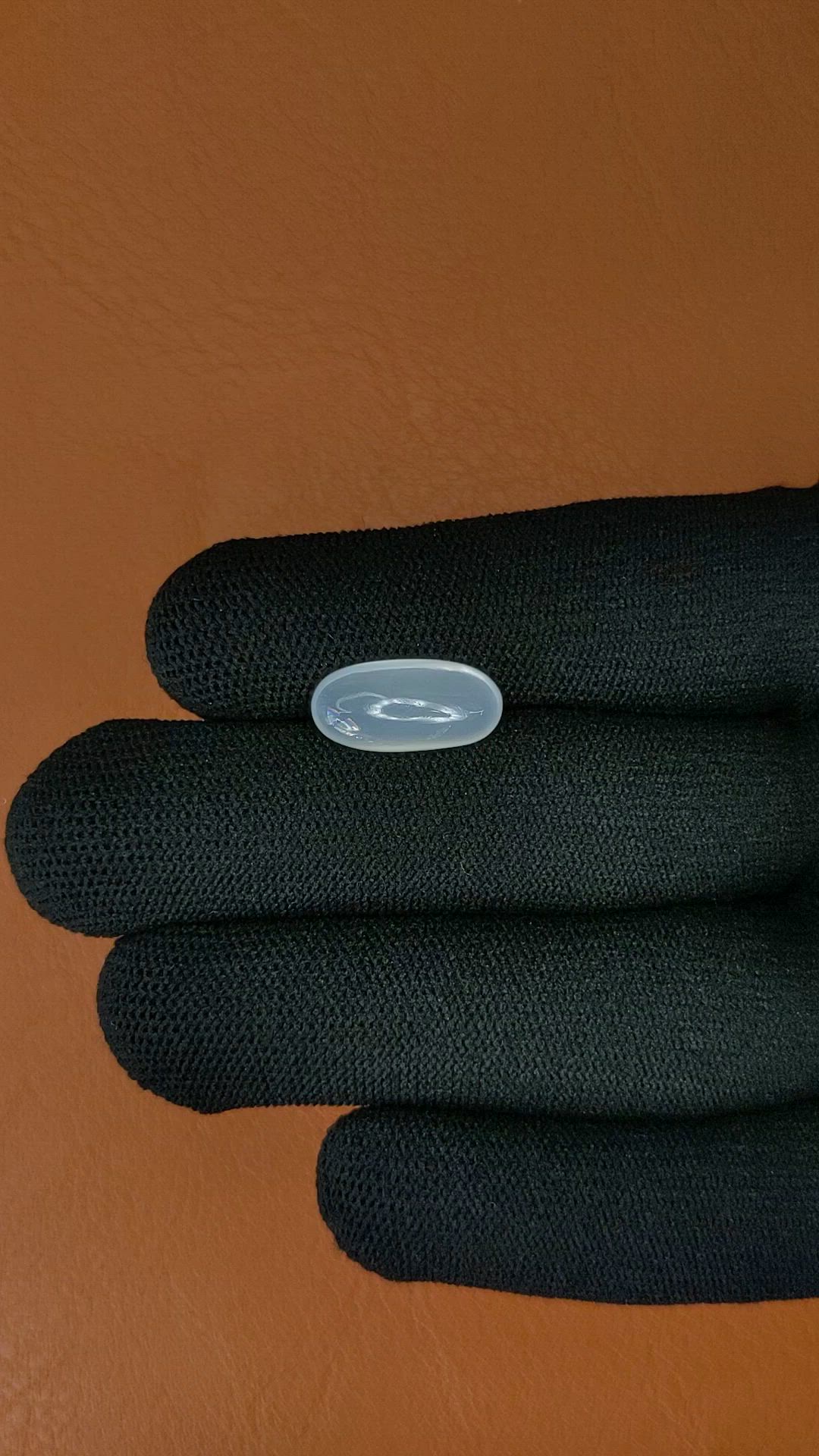 3.85 Ct. White Cabochon Moonstone from Ceylon (Sri Lanka) Size Video