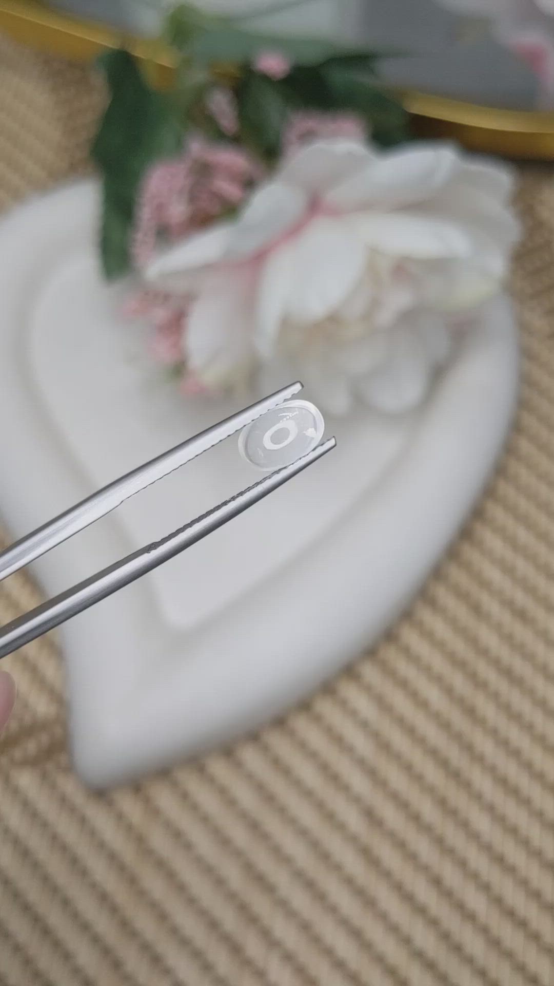 0.98 Ct. White Cabochon Moonstone from Ceylon (Sri Lanka) Size Video