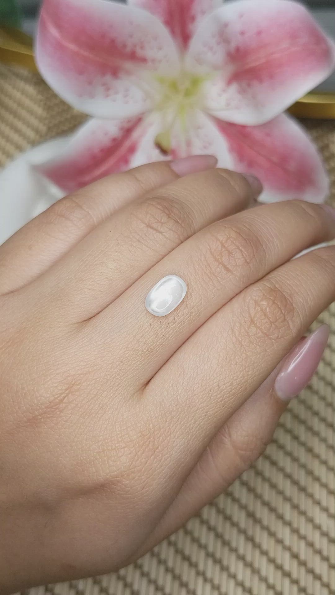 1.32 Ct. White Cabochon Moonstone from Ceylon (Sri Lanka) Size Video