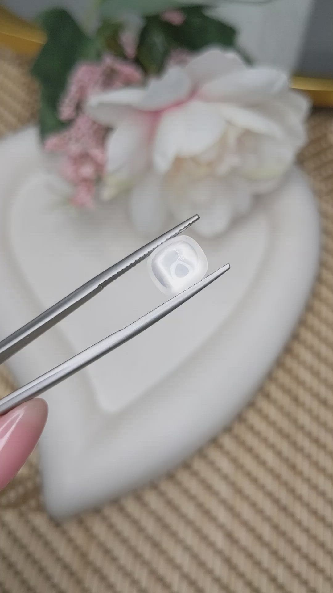 2.68 Ct. White Cabochon Moonstone from Ceylon (Sri Lanka) Size Video