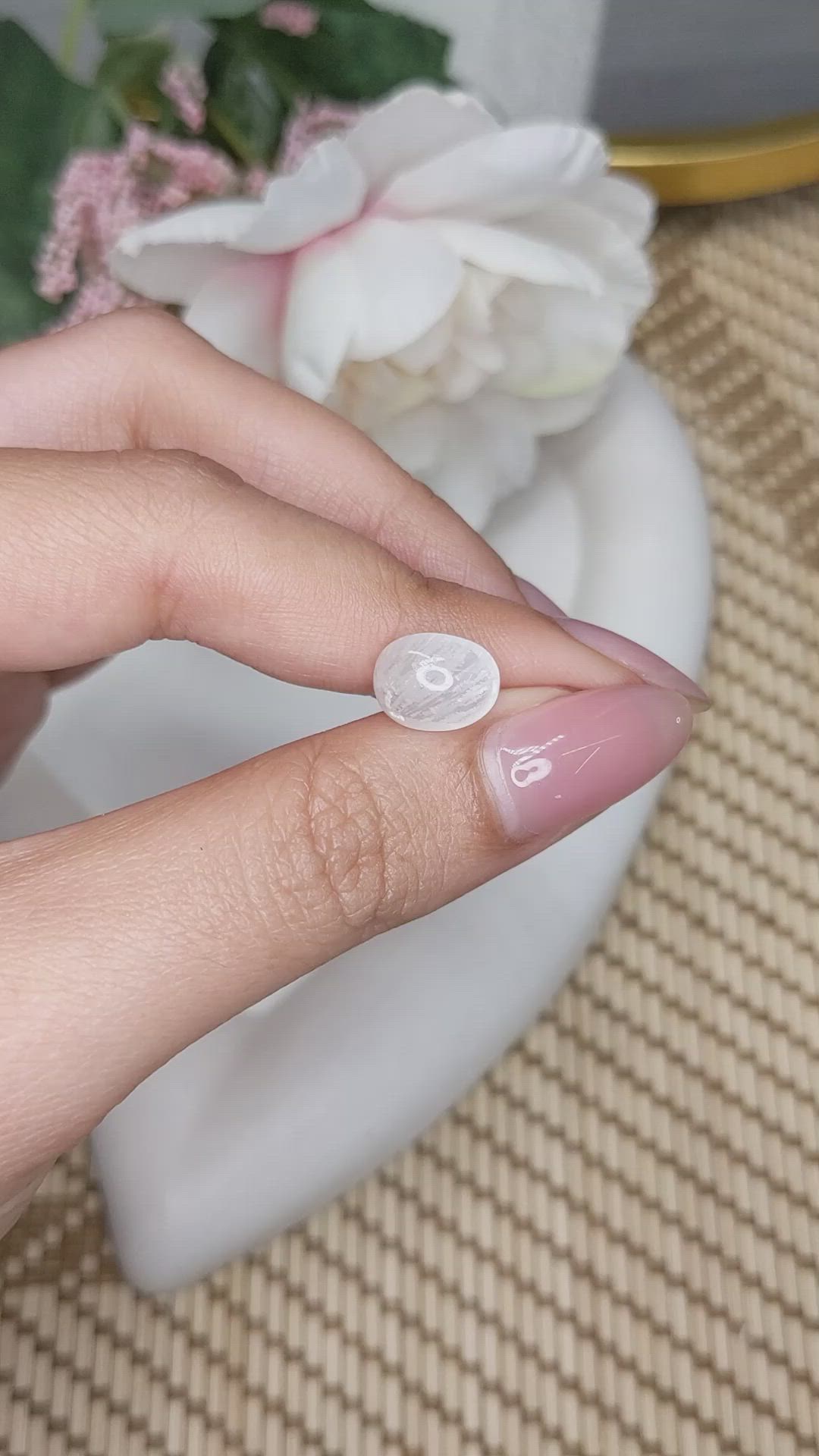 2.53 Ct. White Cabochon Moonstone from Ceylon (Sri Lanka) Size Video
