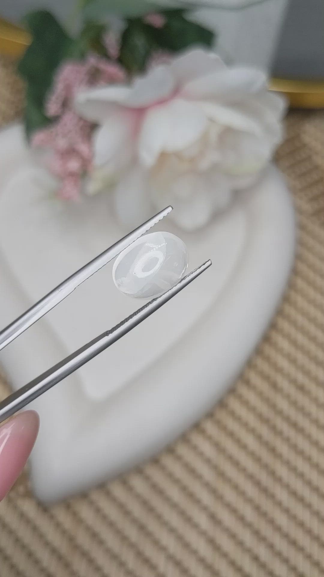 3.46 Ct. White Cabochon Moonstone from Ceylon (Sri Lanka) Size Video