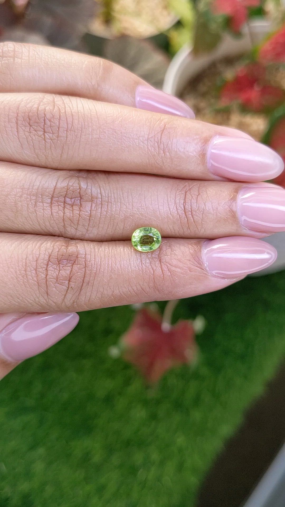 0.95 Ct. Green (Lime Green) Peridot from Pakistan Size Video