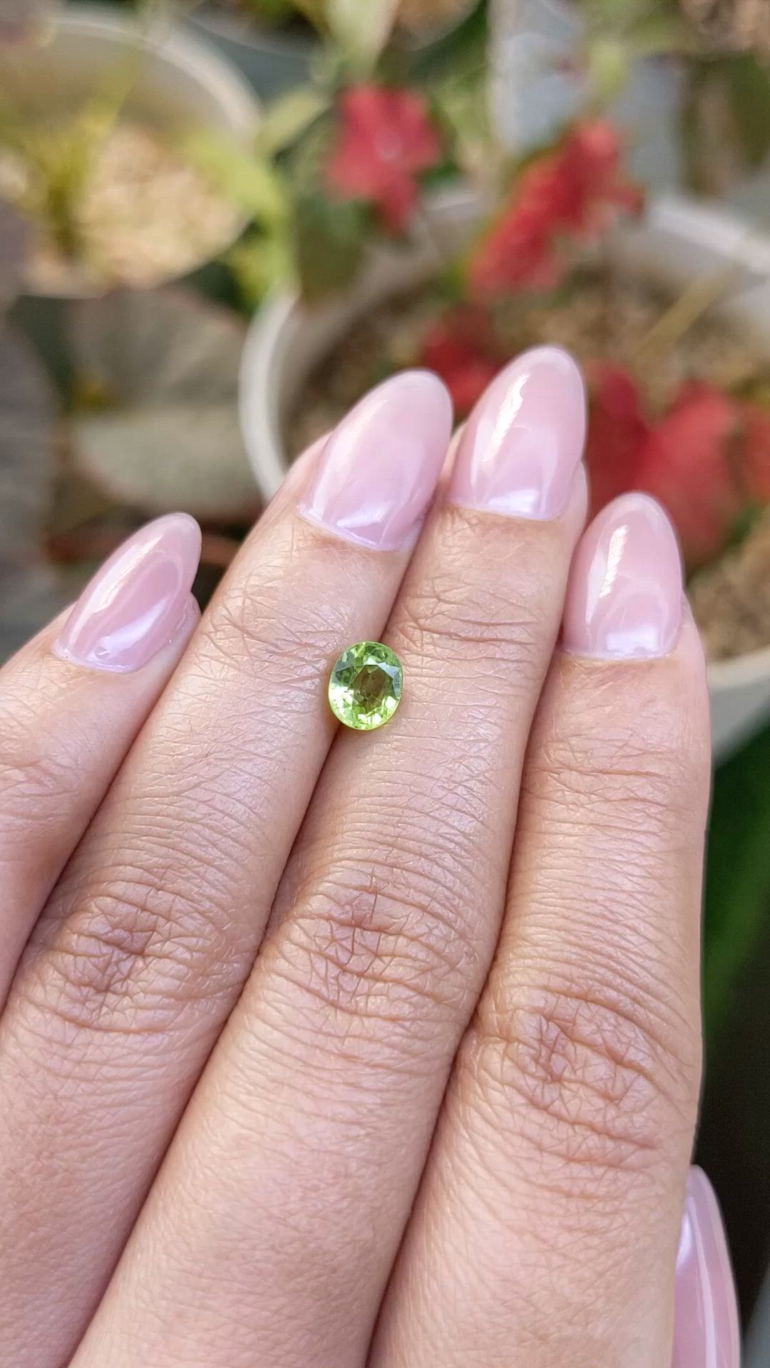 0.95 Ct. Green (Lime Green) Peridot from Pakistan Size Video