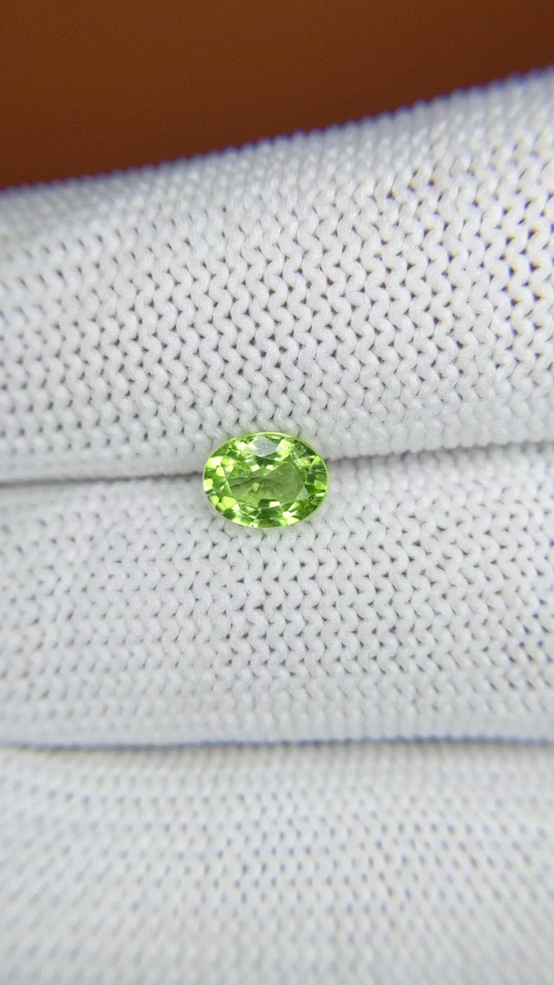 0.84 Ct. Green (Lime Green) Peridot from Pakistan Size Video