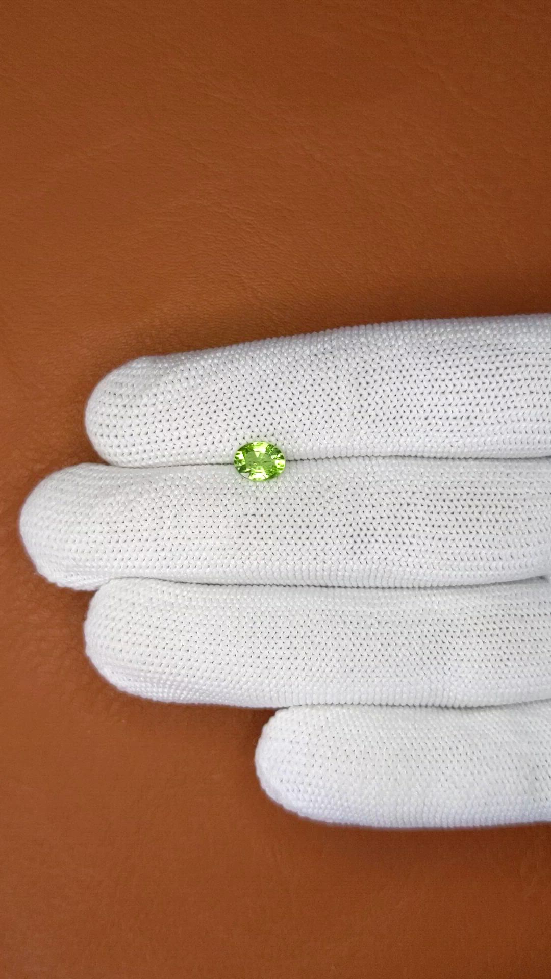 0.84 Ct. Green (Lime Green) Peridot from Pakistan Size Video