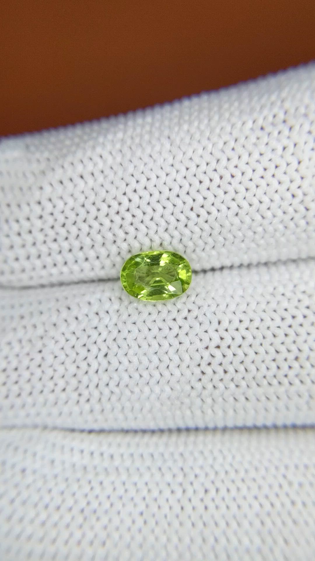 0.78 Ct. Green (Lime Green) Peridot from Pakistan Size Video