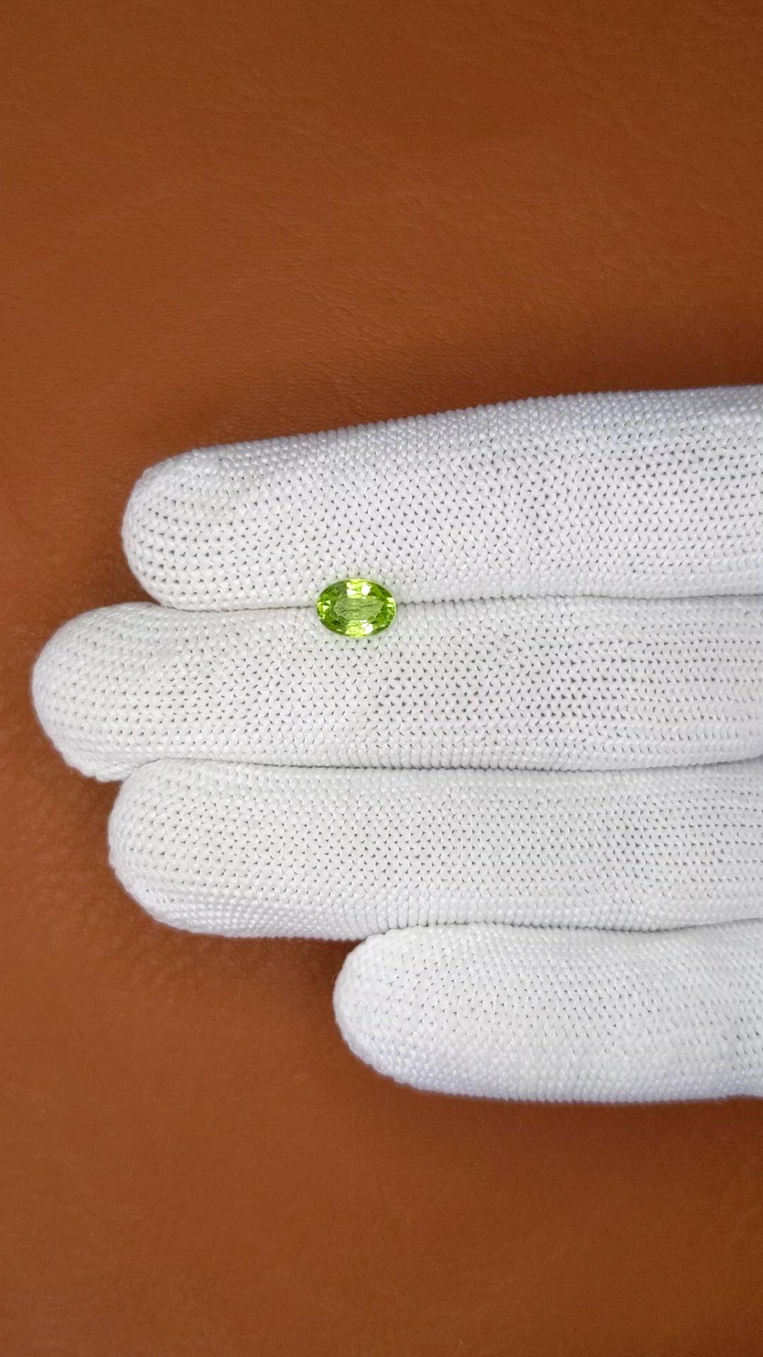 0.94 Ct. Yellowish Green Peridot from Pakistan Size Video