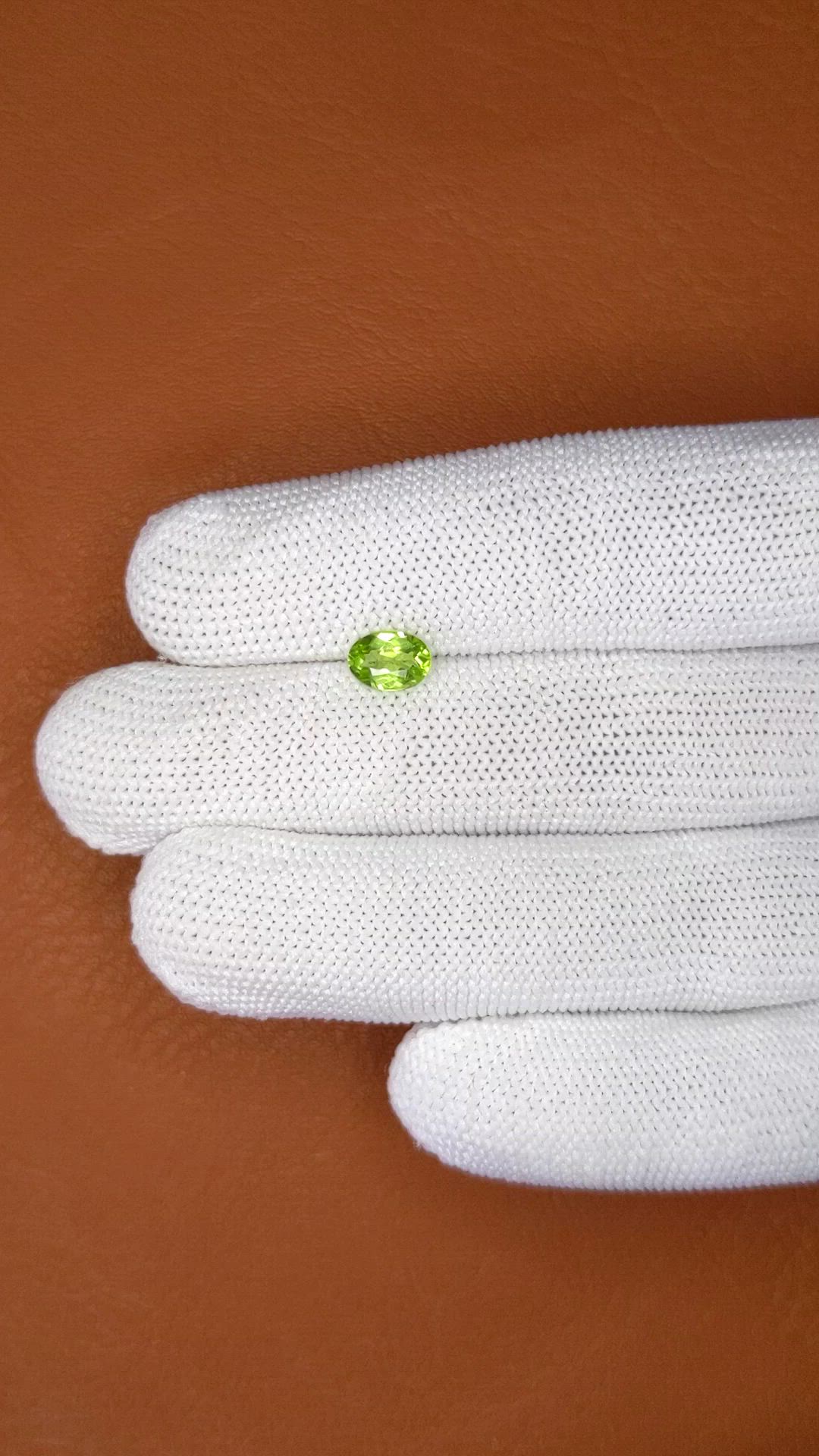 0.90 Ct. Green (Lime Green) Peridot from Pakistan Size Video