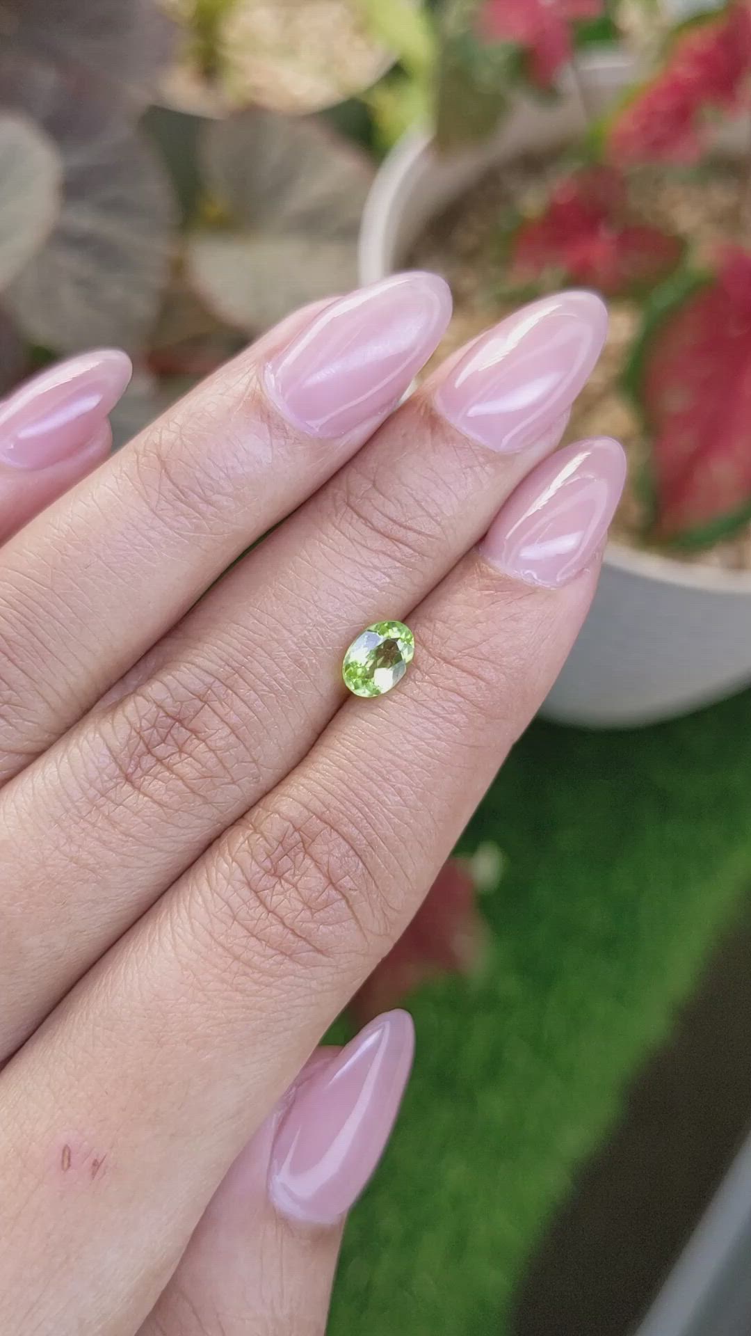 0.90 Ct. Green (Lime Green) Peridot from Pakistan Size Video