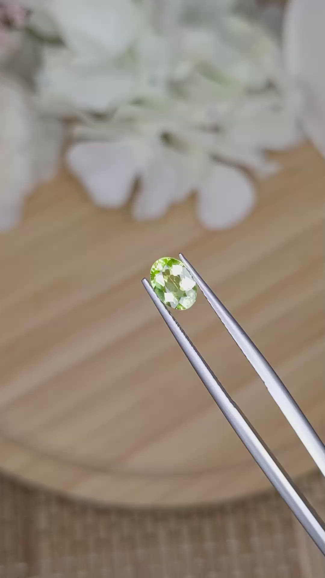 0.90 Ct. Green (Lime Green) Peridot from Pakistan Size Video