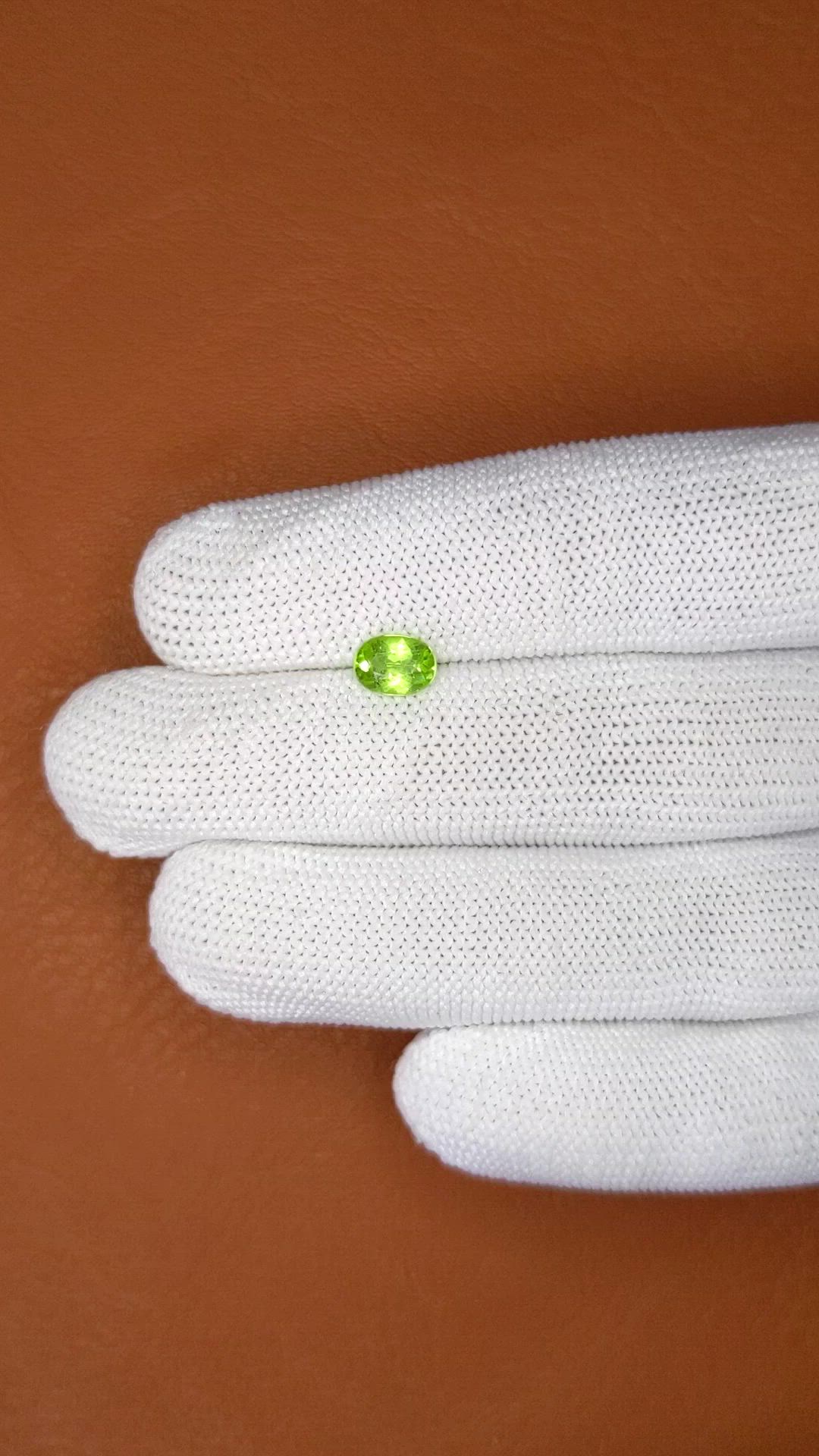 0.87 Ct. Green (Lime Green) Peridot from Pakistan Size Video