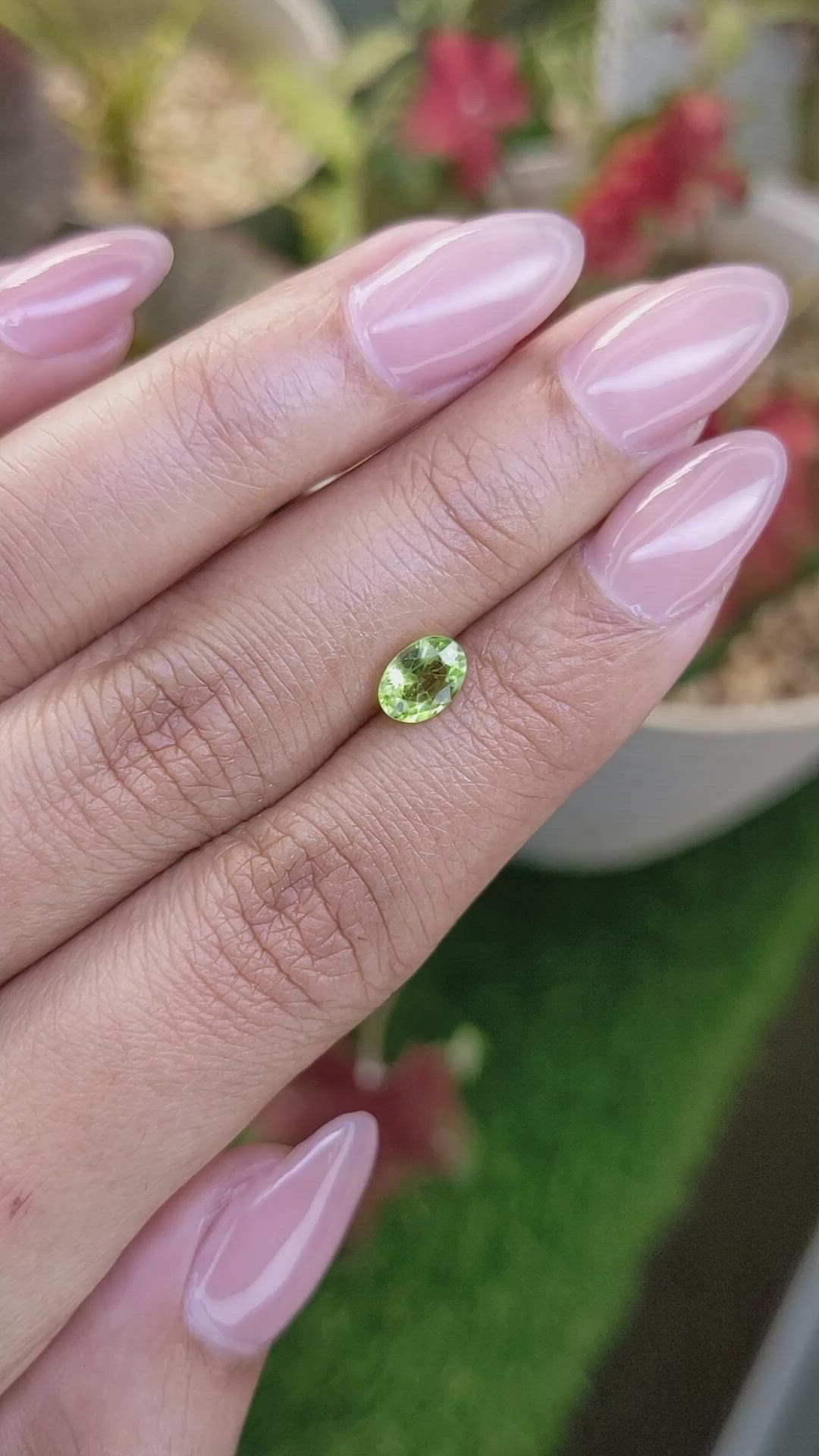 0.85 Ct. Yellowish Green Peridot from Pakistan Size Video