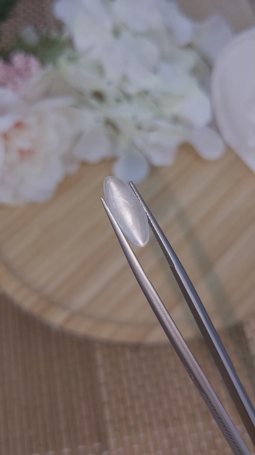 3.25 Ct. White Cabochon Moonstone from Ceylon (Sri Lanka) Size Video