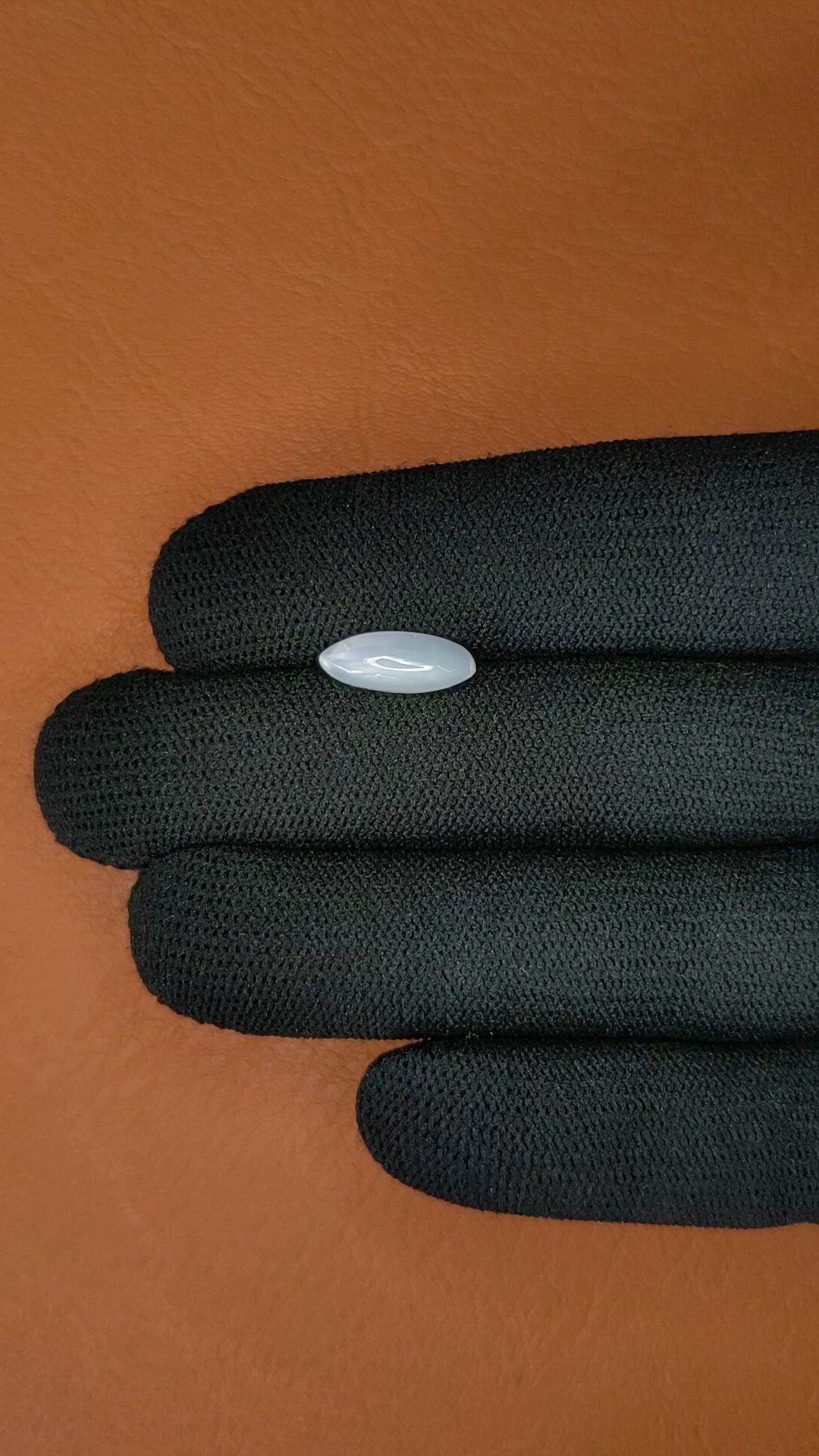 2.23 Ct. White Cabochon Moonstone from Ceylon (Sri Lanka) Size Video
