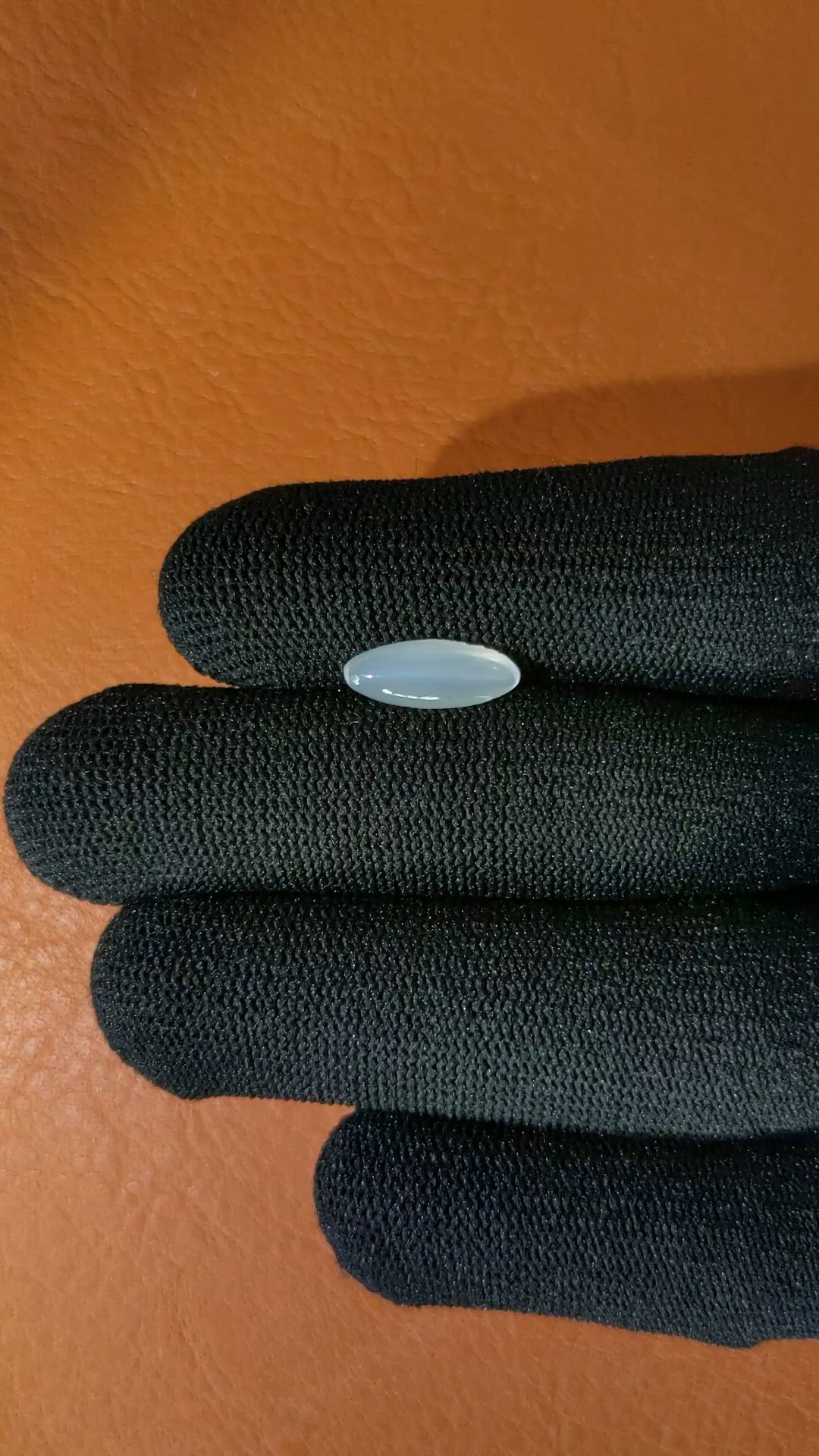 2.23 Ct. White Cabochon Moonstone from Ceylon (Sri Lanka) Size Video