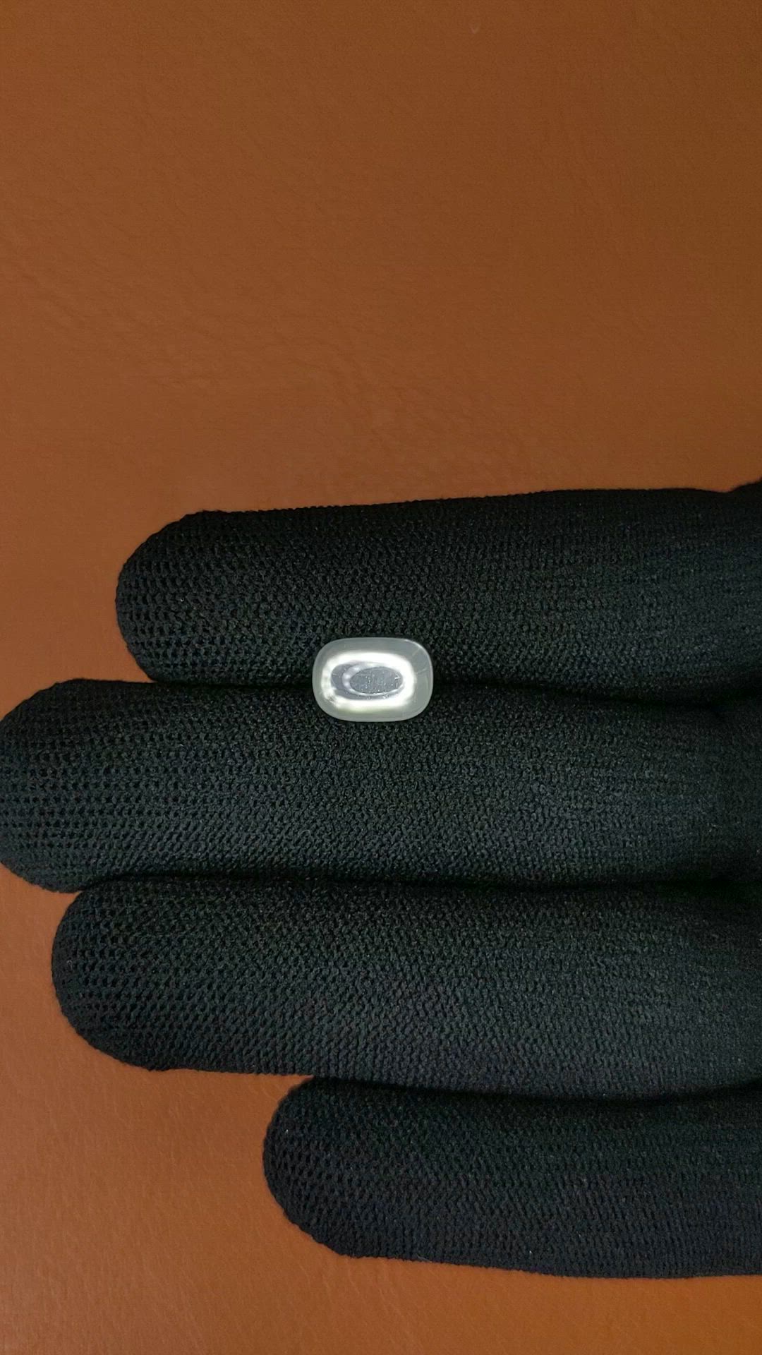 2.64 Ct. White Cabochon Moonstone from Ceylon (Sri Lanka) Size Video