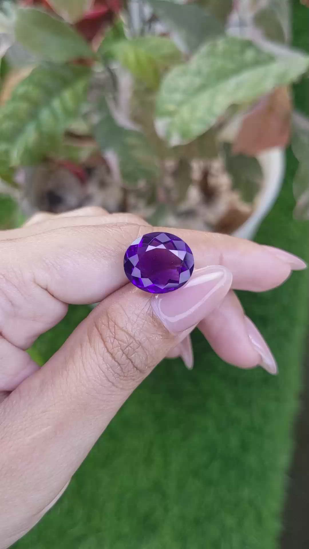 9.75 Ct. Purple Amethyst from Ceylon (Sri Lanka) Size Video