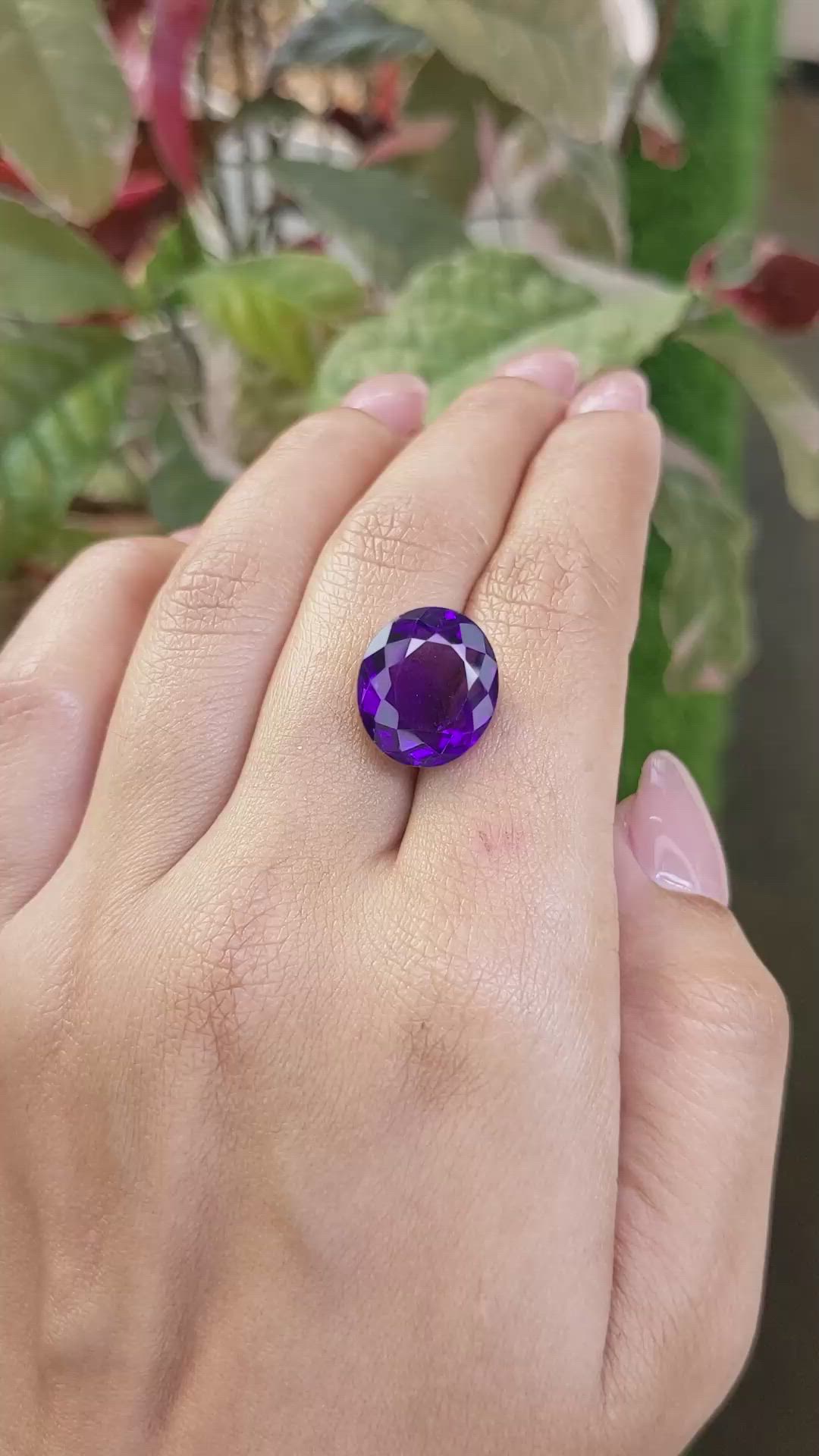 9.75 Ct. Purple Amethyst from Ceylon (Sri Lanka) Size Video