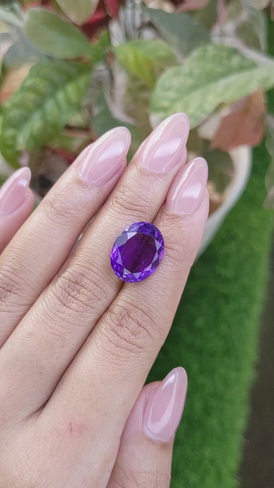 8.91 Ct. Purple Amethyst from Ceylon (Sri Lanka) Size Video