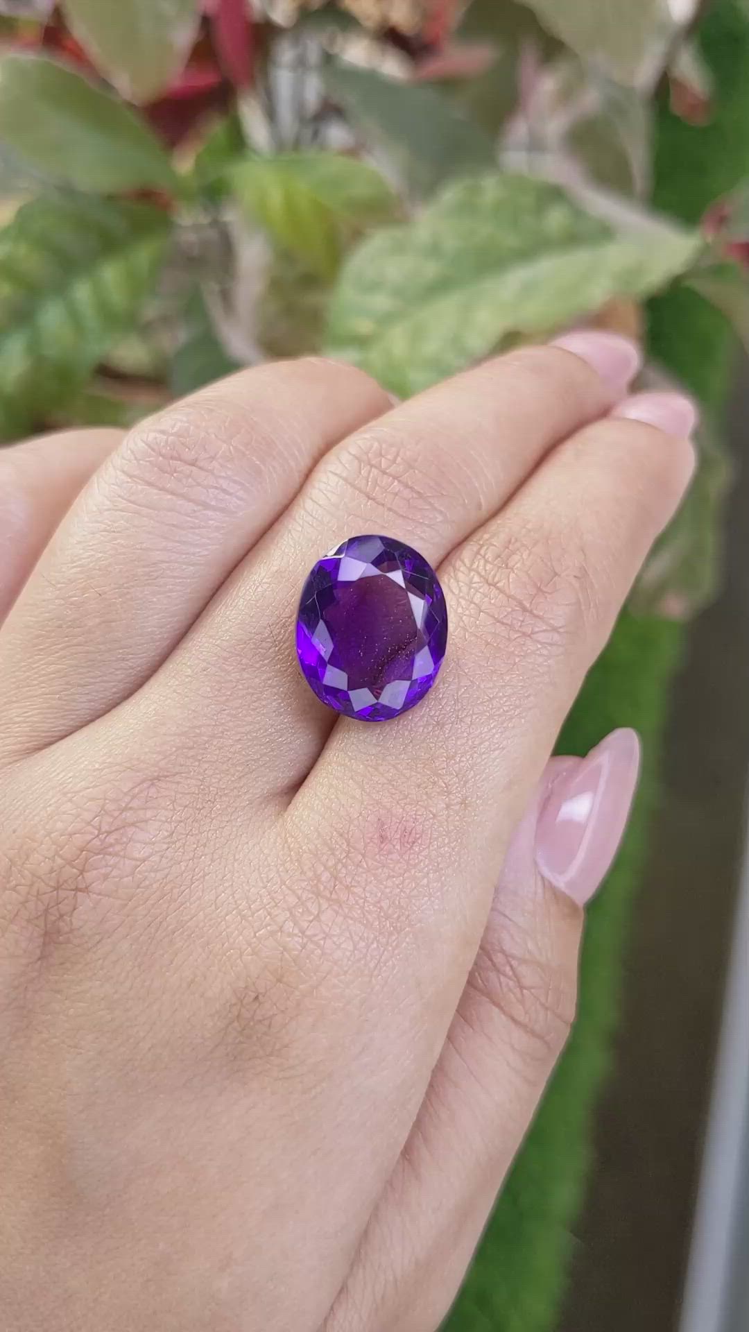 11.20 Ct. Purple Amethyst from Ceylon (Sri Lanka) Size Video