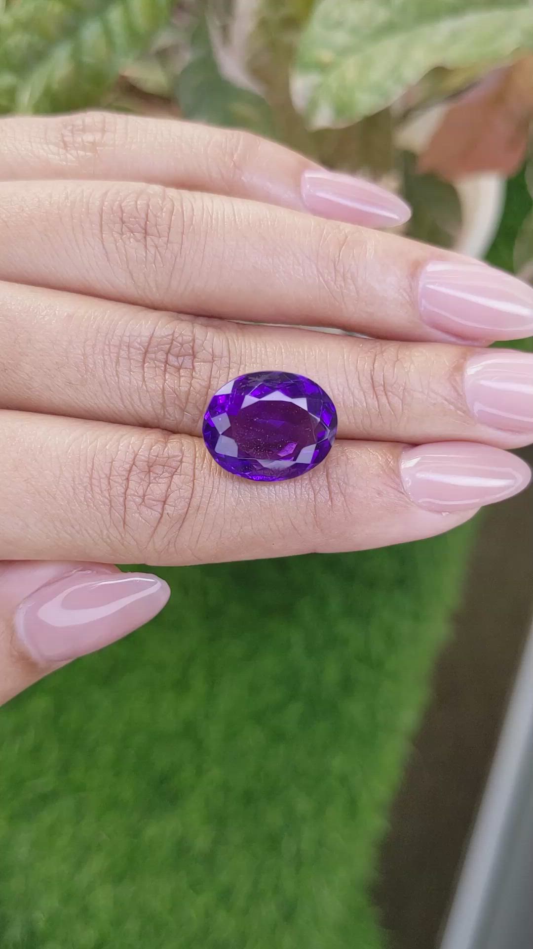 11.20 Ct. Purple Amethyst from Ceylon (Sri Lanka) Size Video