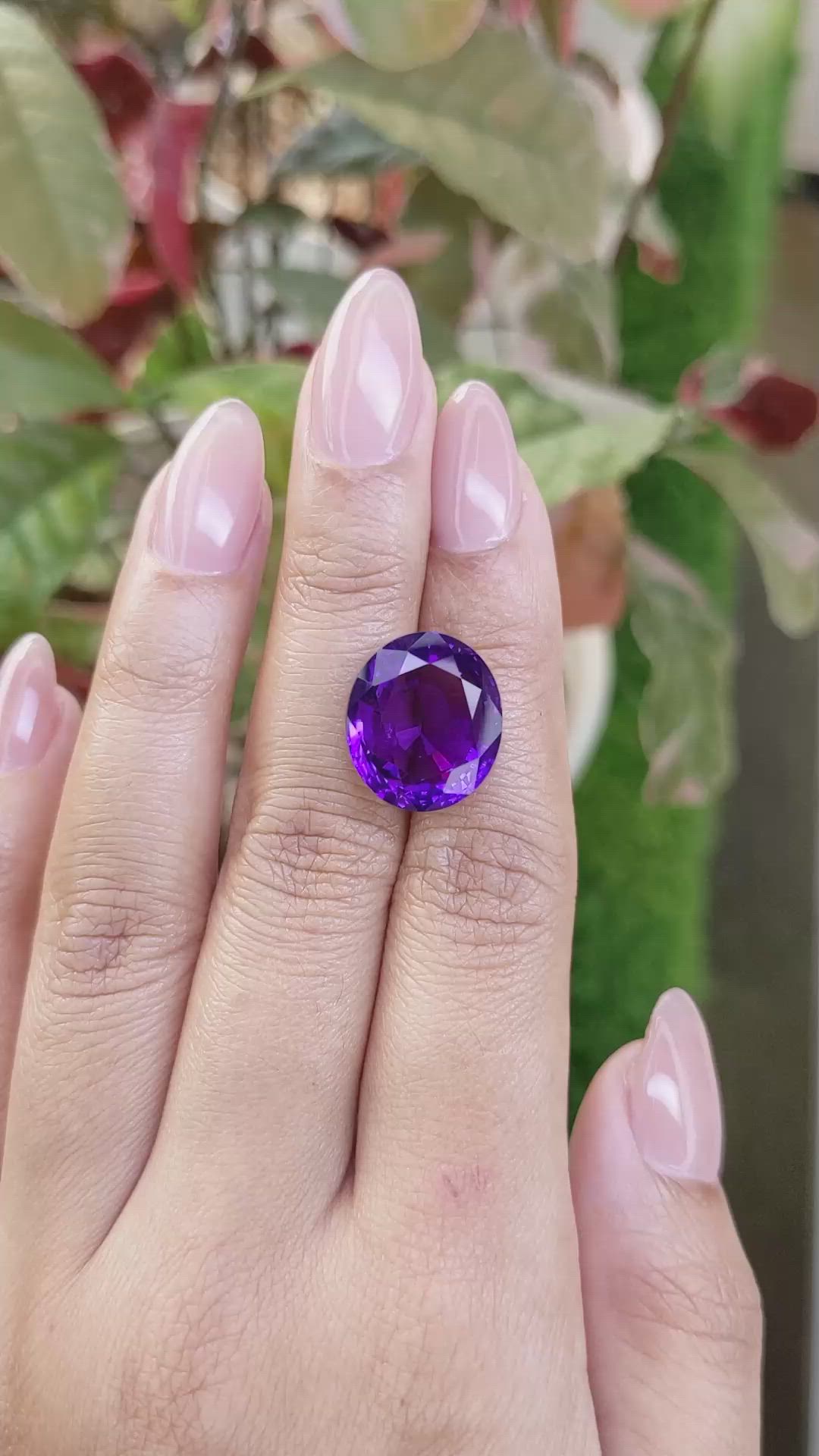 11.11 Ct. Purple Amethyst from Ceylon (Sri Lanka) Size Video