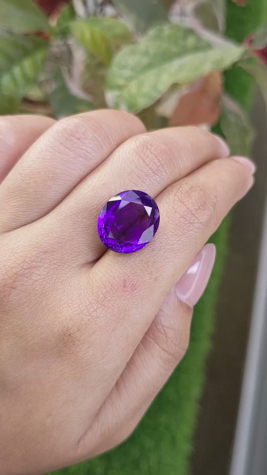 11.11 Ct. Purple Amethyst from Ceylon (Sri Lanka) Size Video