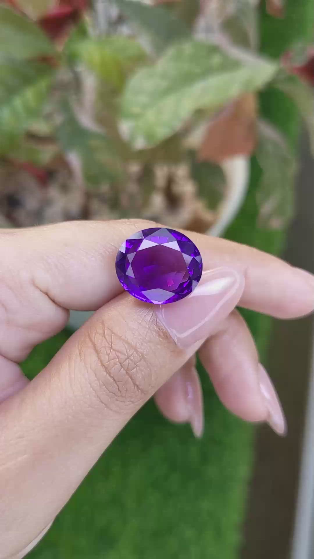 11.11 Ct. Purple Amethyst from Ceylon (Sri Lanka) Size Video