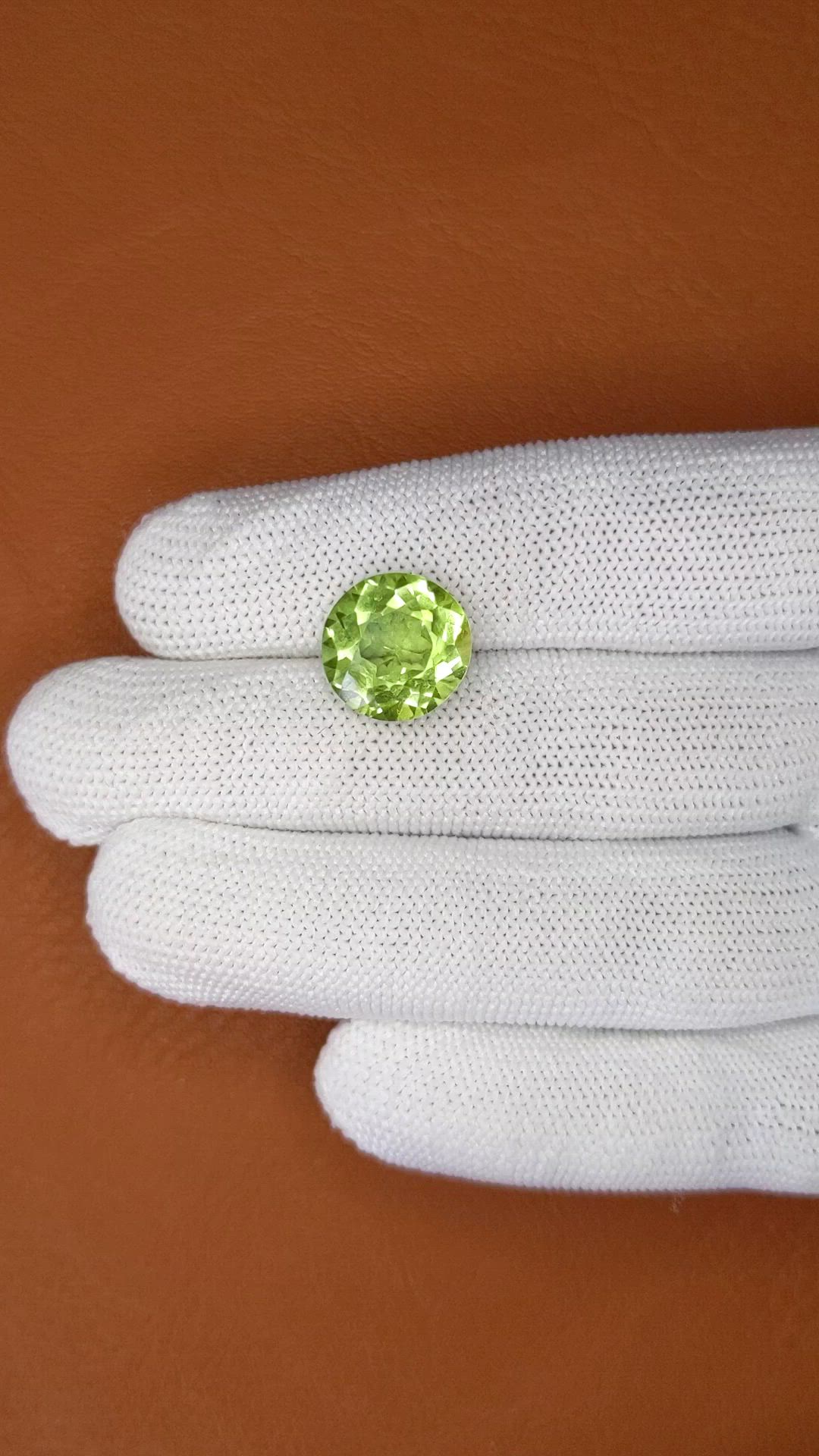 6.83 Ct. Yellowish Green Prasiolite from Madagascar Size Video