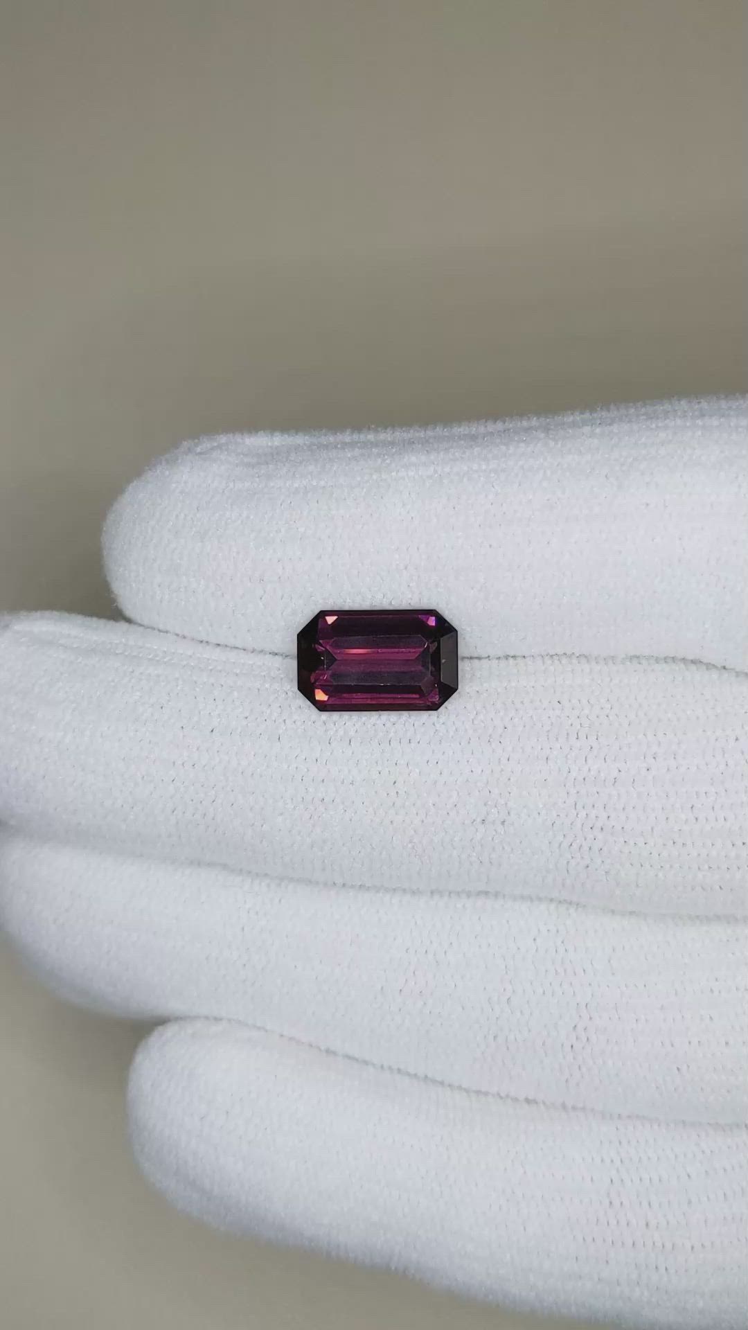 3.68 Ct. Purplish Pink Spinel from Burma (Myanmar) Size Video