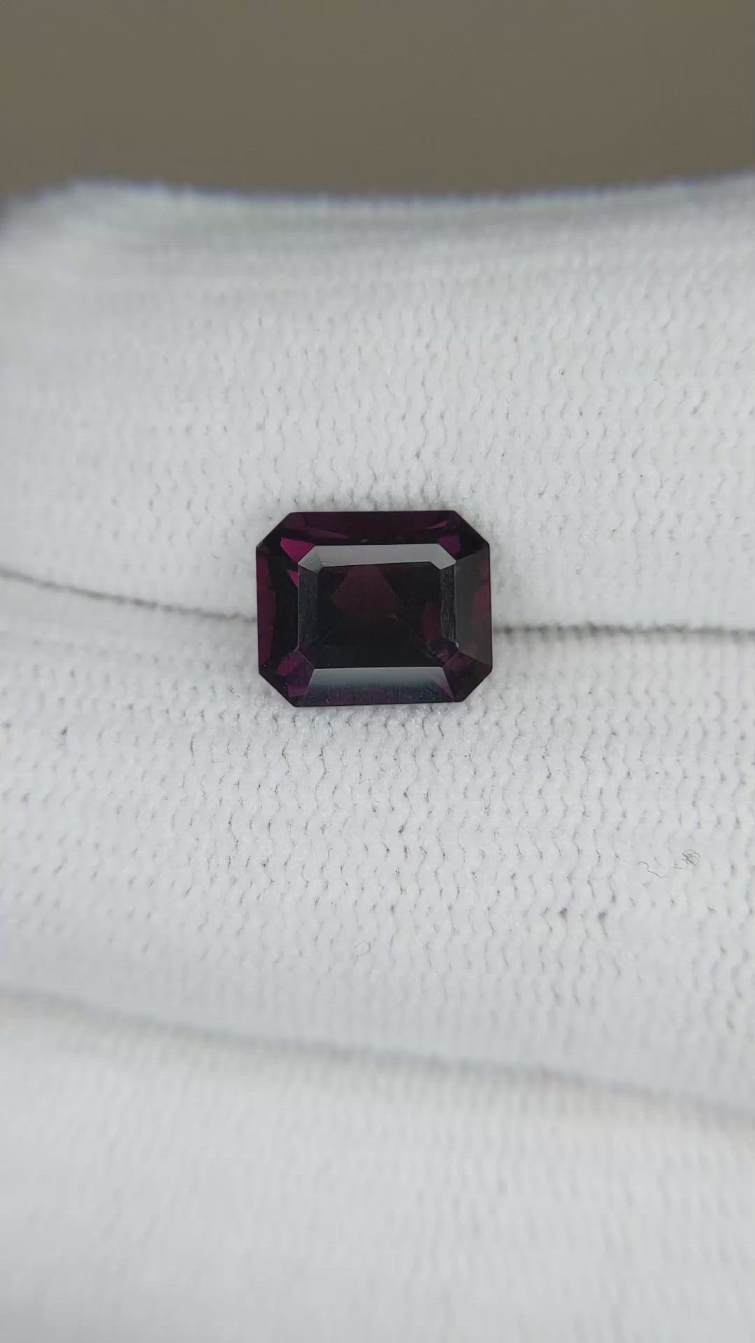 2.97 Ct. Pinkish Purple Spinel from Burma (Myanmar) Size Video
