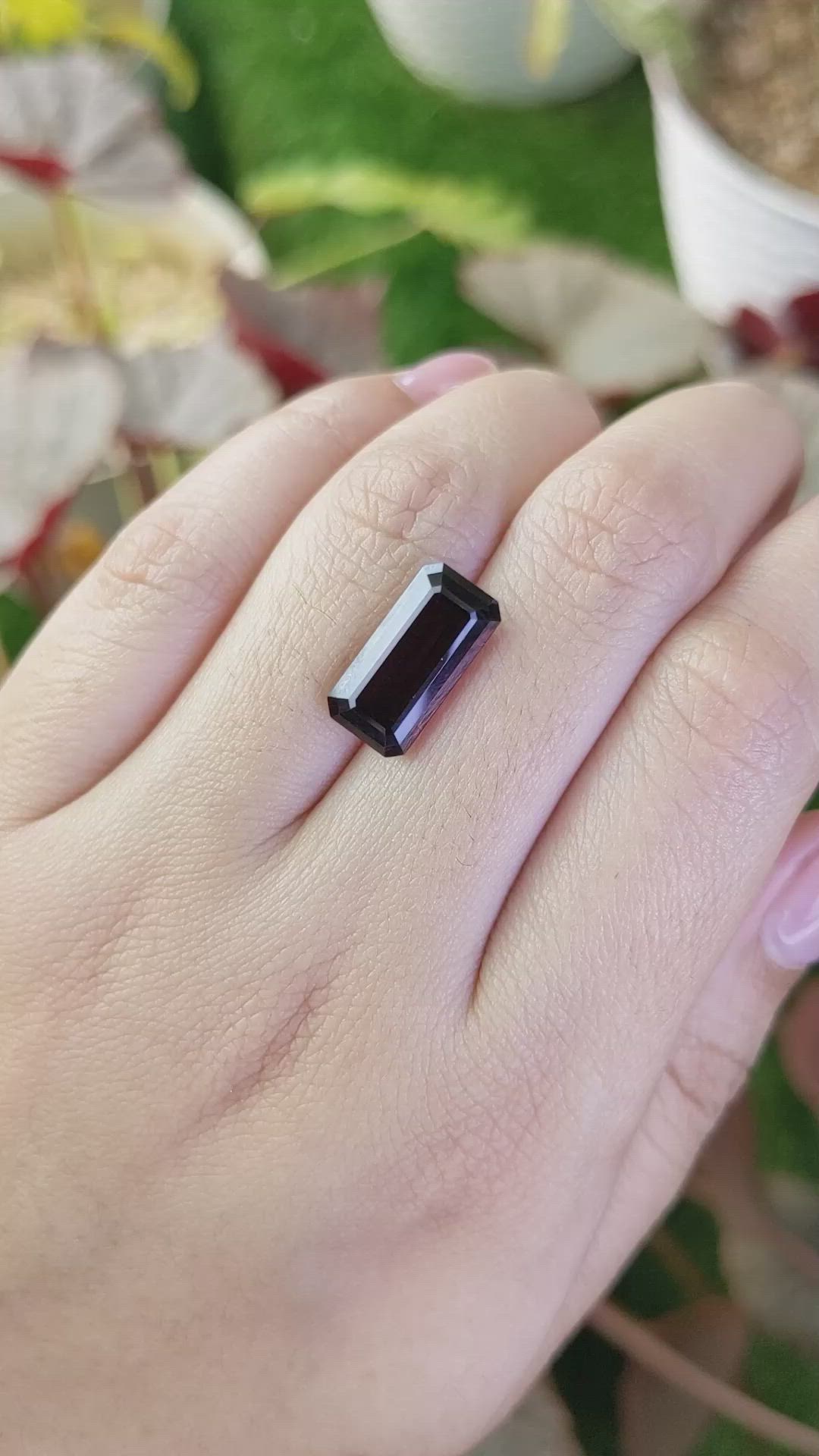 7.99 Ct. Purplish Red Garnet from Ceylon (Sri Lanka) Size Video