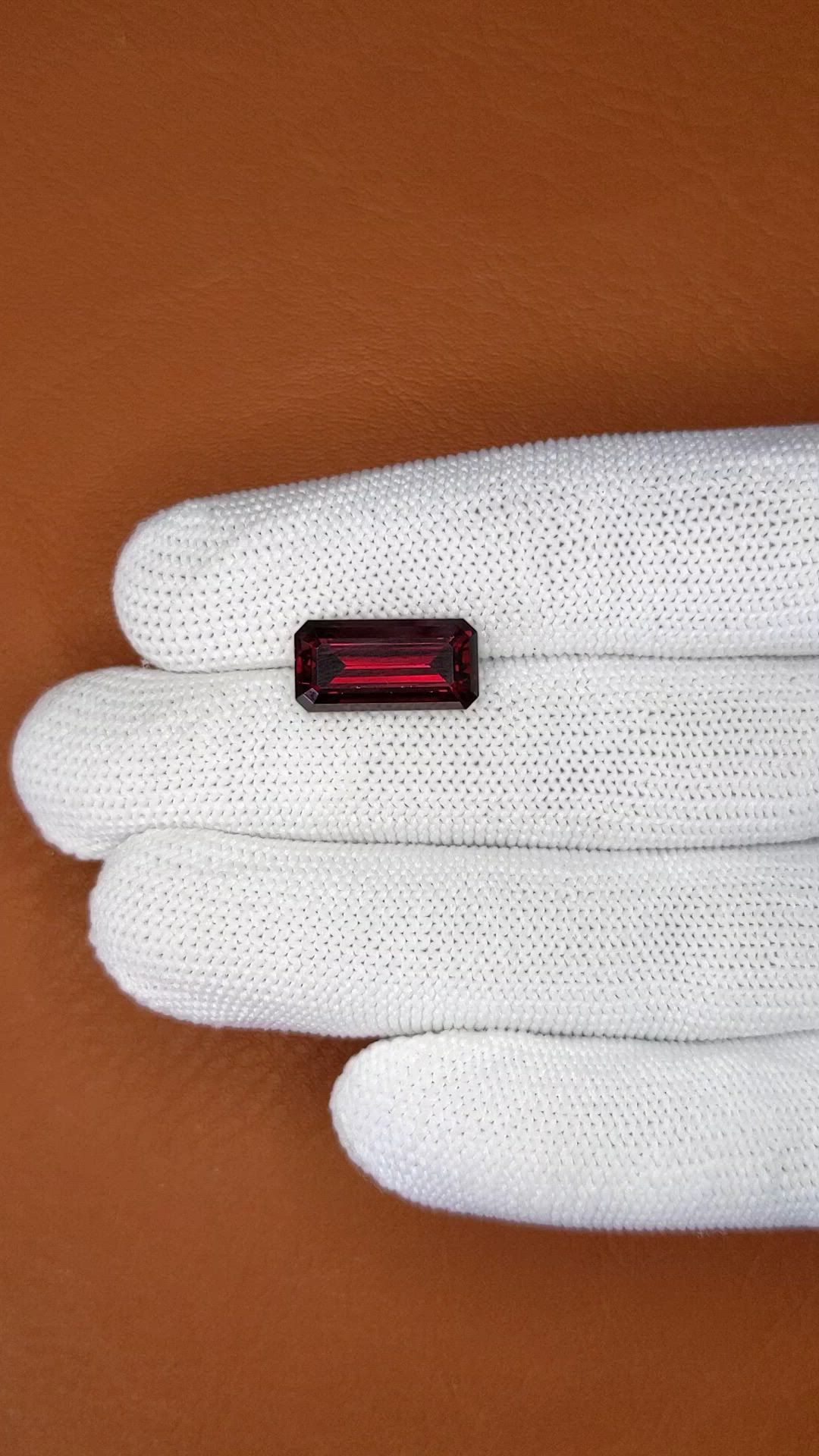 7.99 Ct. Purplish Red Garnet from Ceylon (Sri Lanka) Size Video