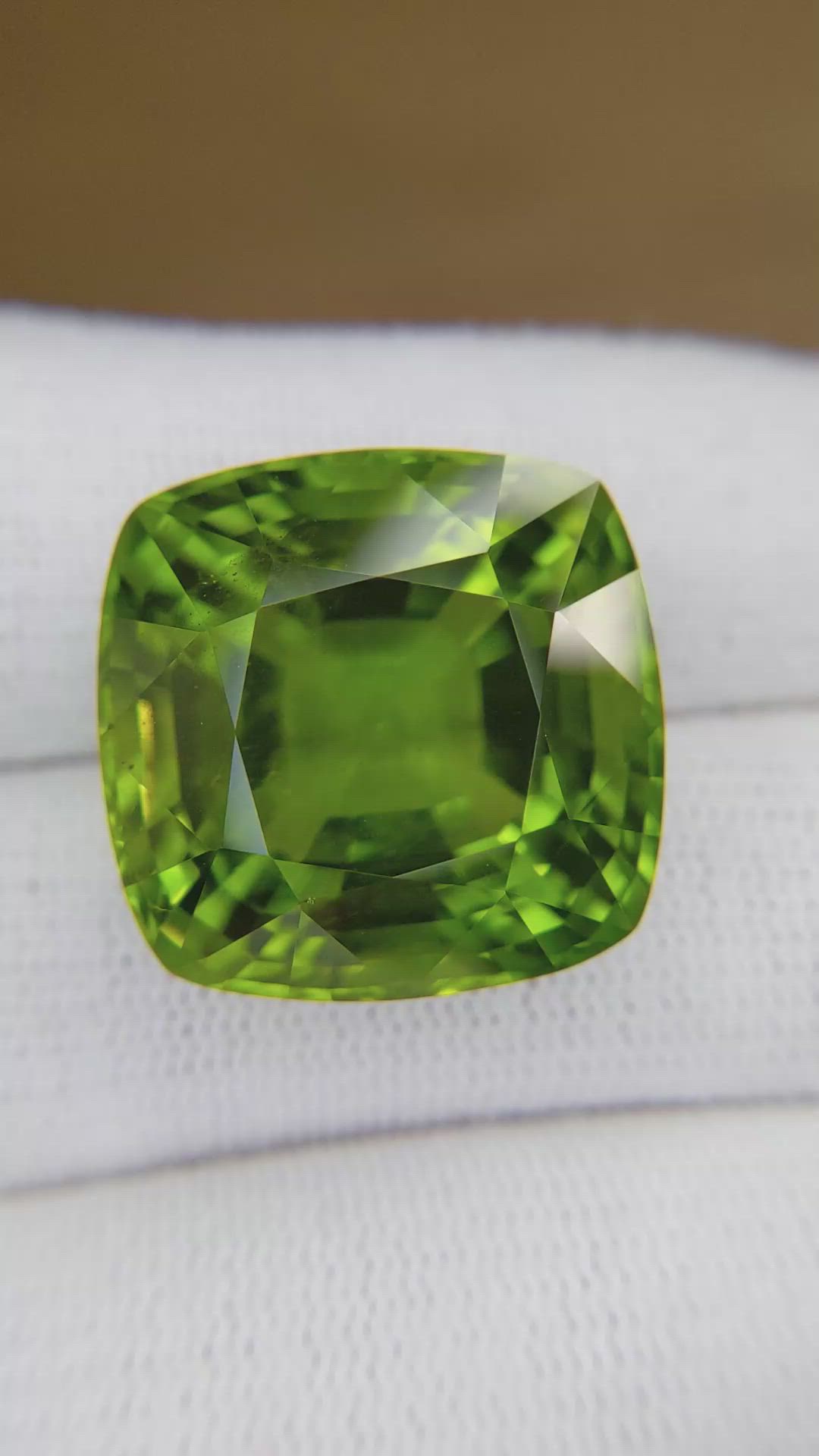 44.98 Ct. Green (Lime Green) Peridot from Pakistan Size Video