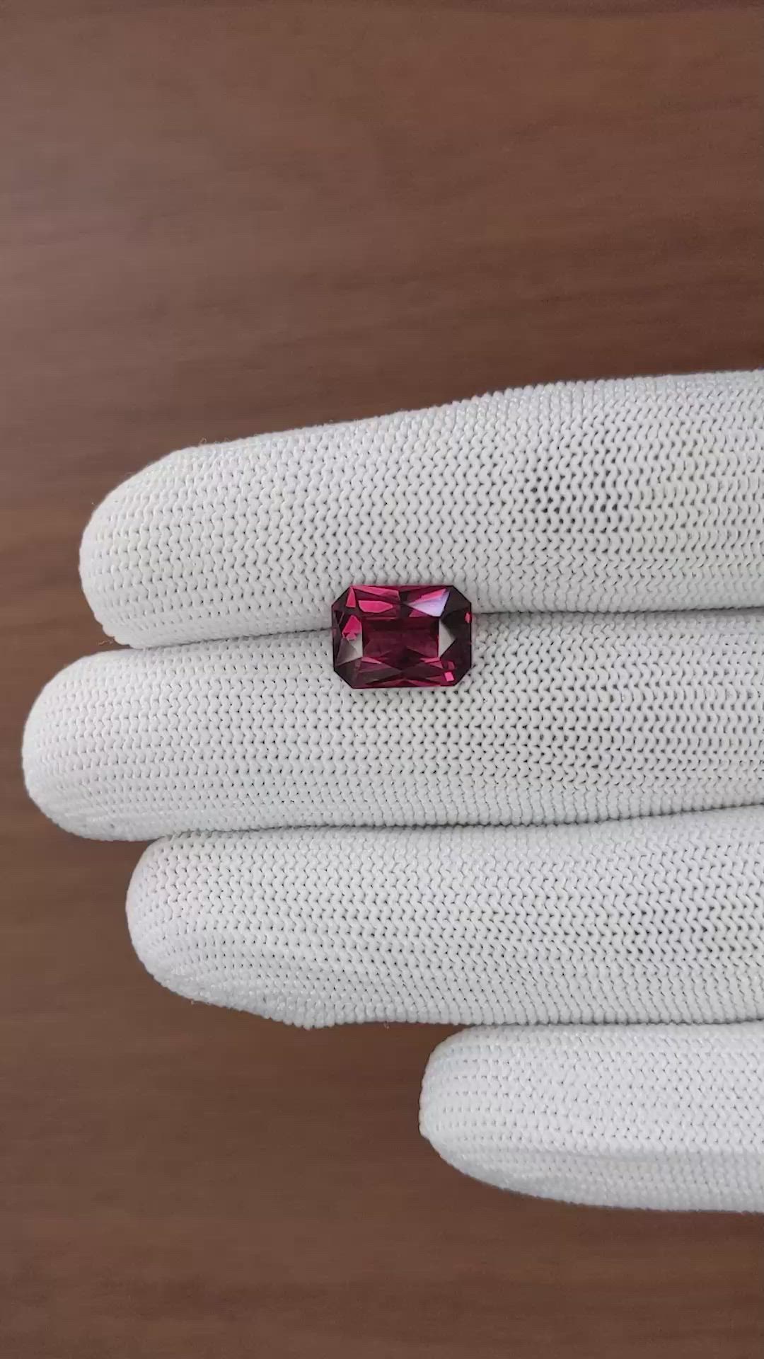 4.97 Ct. Pinkish Red Garnet from Ceylon (Sri Lanka) Size Video