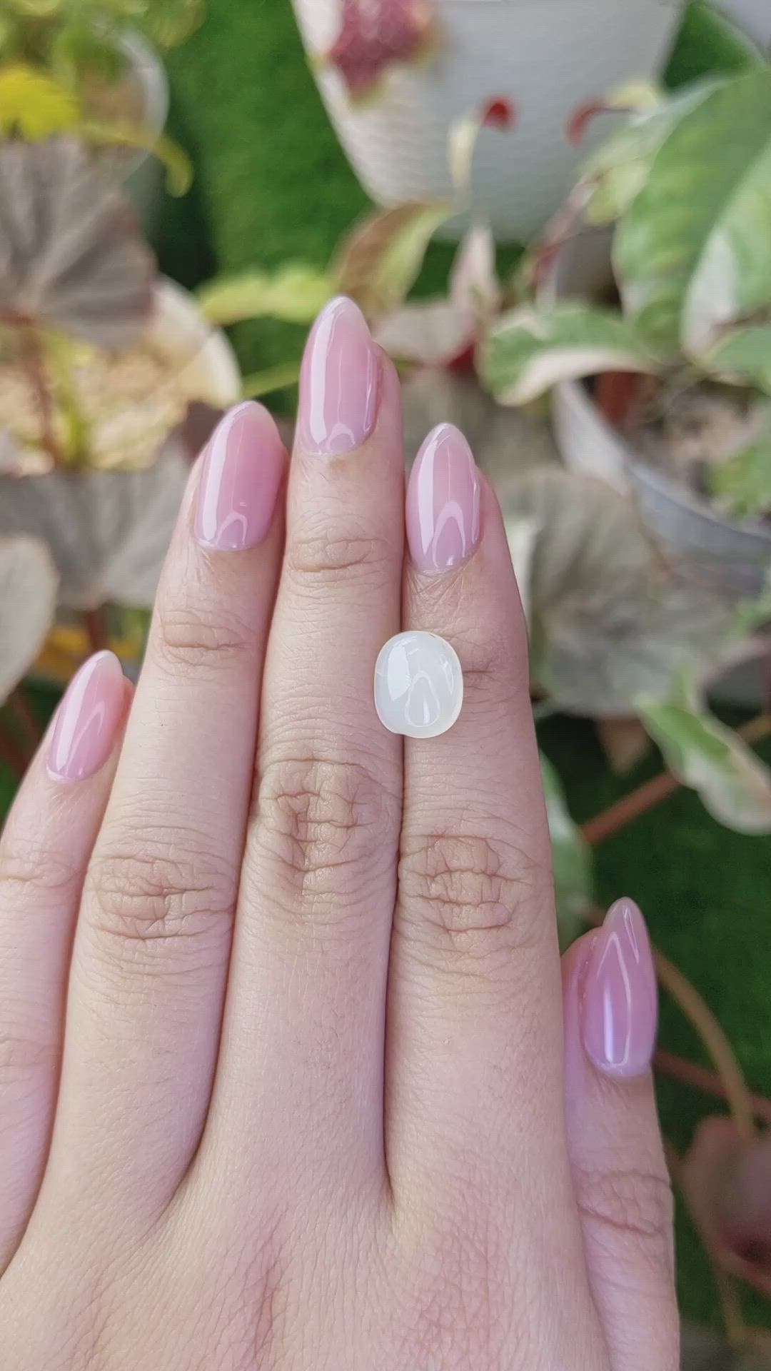 3.86 Ct. White Cabochon Moonstone from Ceylon (Sri Lanka) Size Video