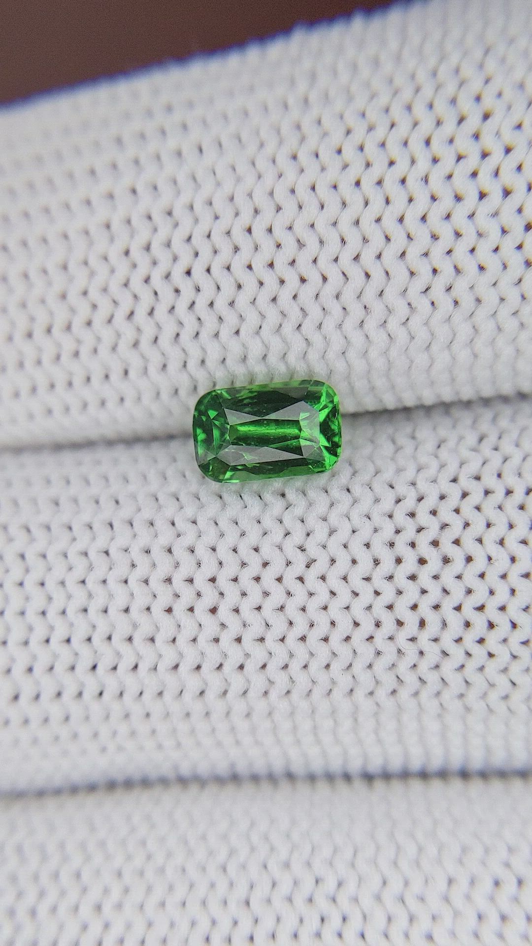 1.08 Ct. Tsavorite Garnet from Tanzania Size Video