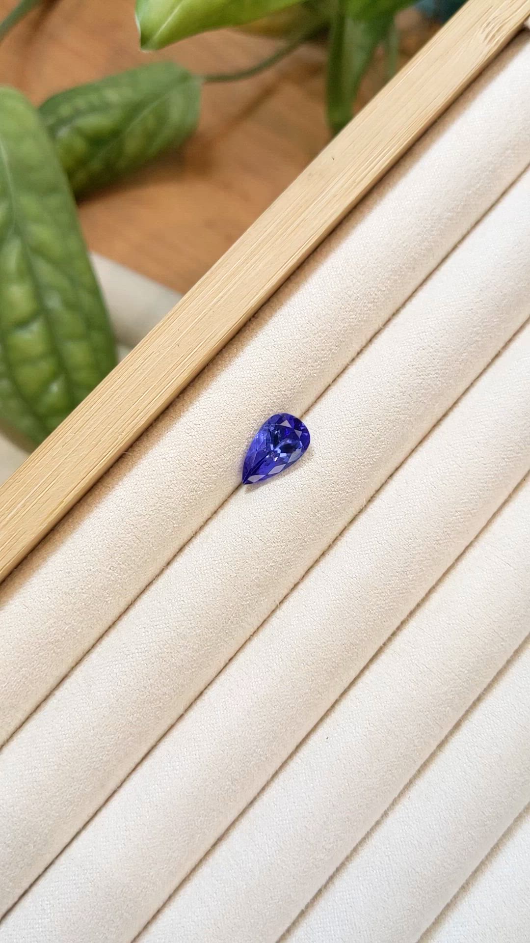 2.93 Ct. Violetish Blue Tanzanite from Tanzania Size Video
