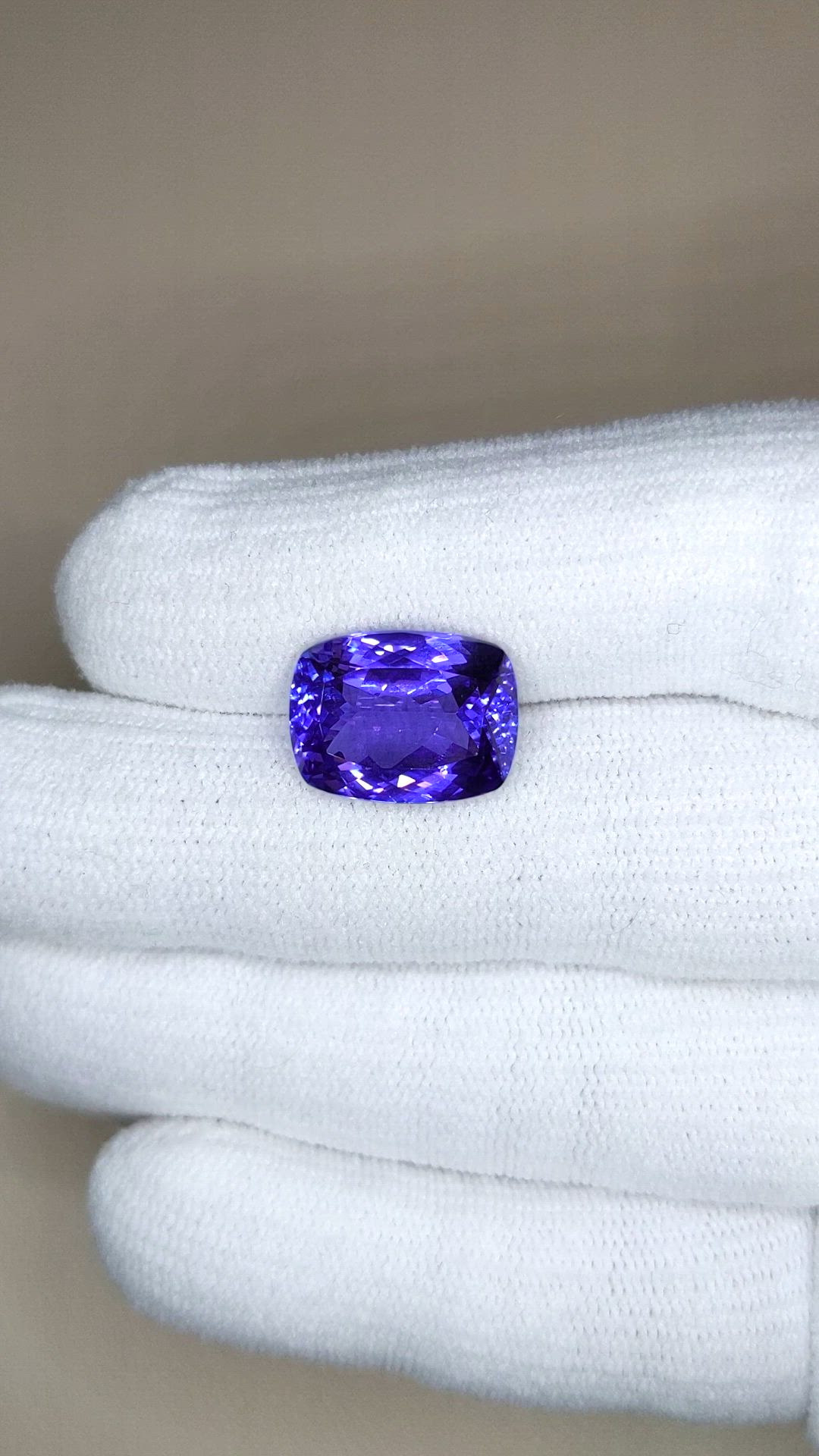 9.15 Ct. Violetish Blue Tanzanite from Tanzania Size Video