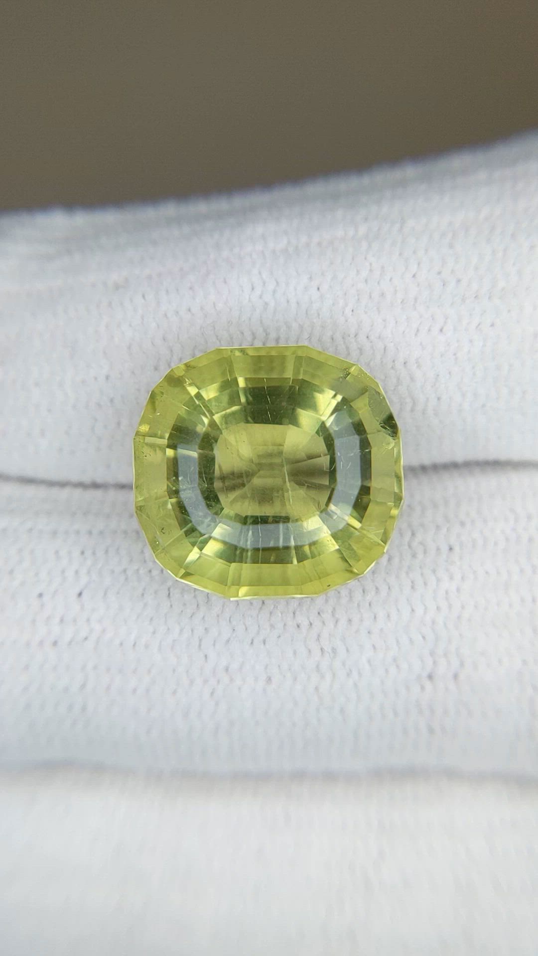 11.71 Ct. Green Moonstone from Ceylon (Sri Lanka) Size Video