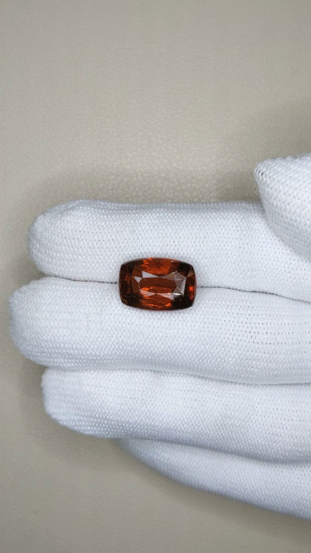 9.25 Ct. Reddish Brown Hessonite Garnet from Madagascar Size Video