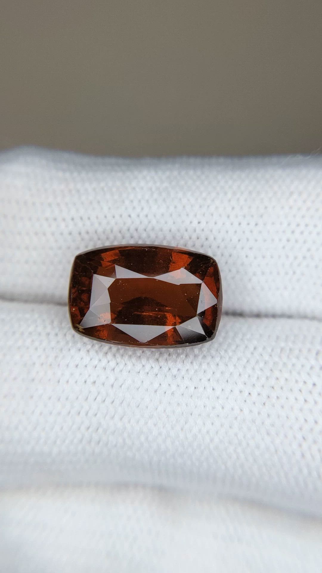 9.25 Ct. Reddish Brown Hessonite Garnet from Madagascar Size Video
