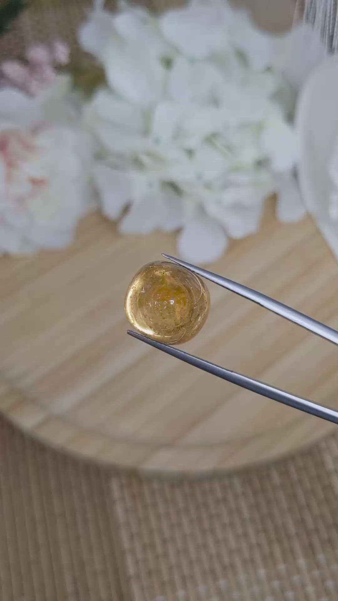 21.99 Ct. Golden Cabochon Citrine from Ceylon (Sri Lanka) Size Video