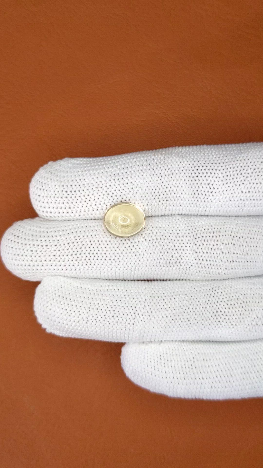 3.39 Ct. Yellow Cabochon Citrine from Ceylon (Sri Lanka) Size Video