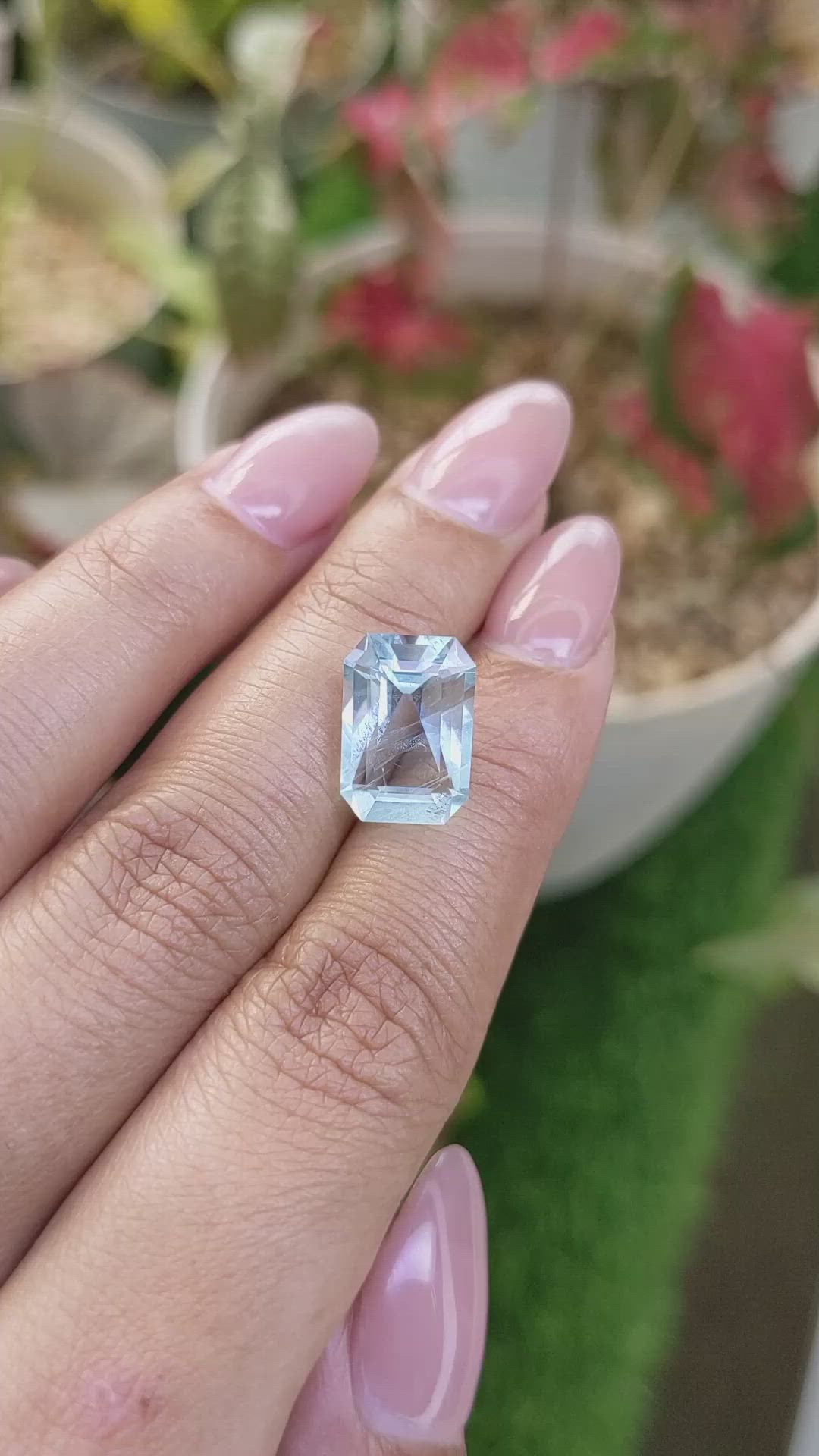 5.47 Ct. Blue Aquamarine from Madagascar Size Video